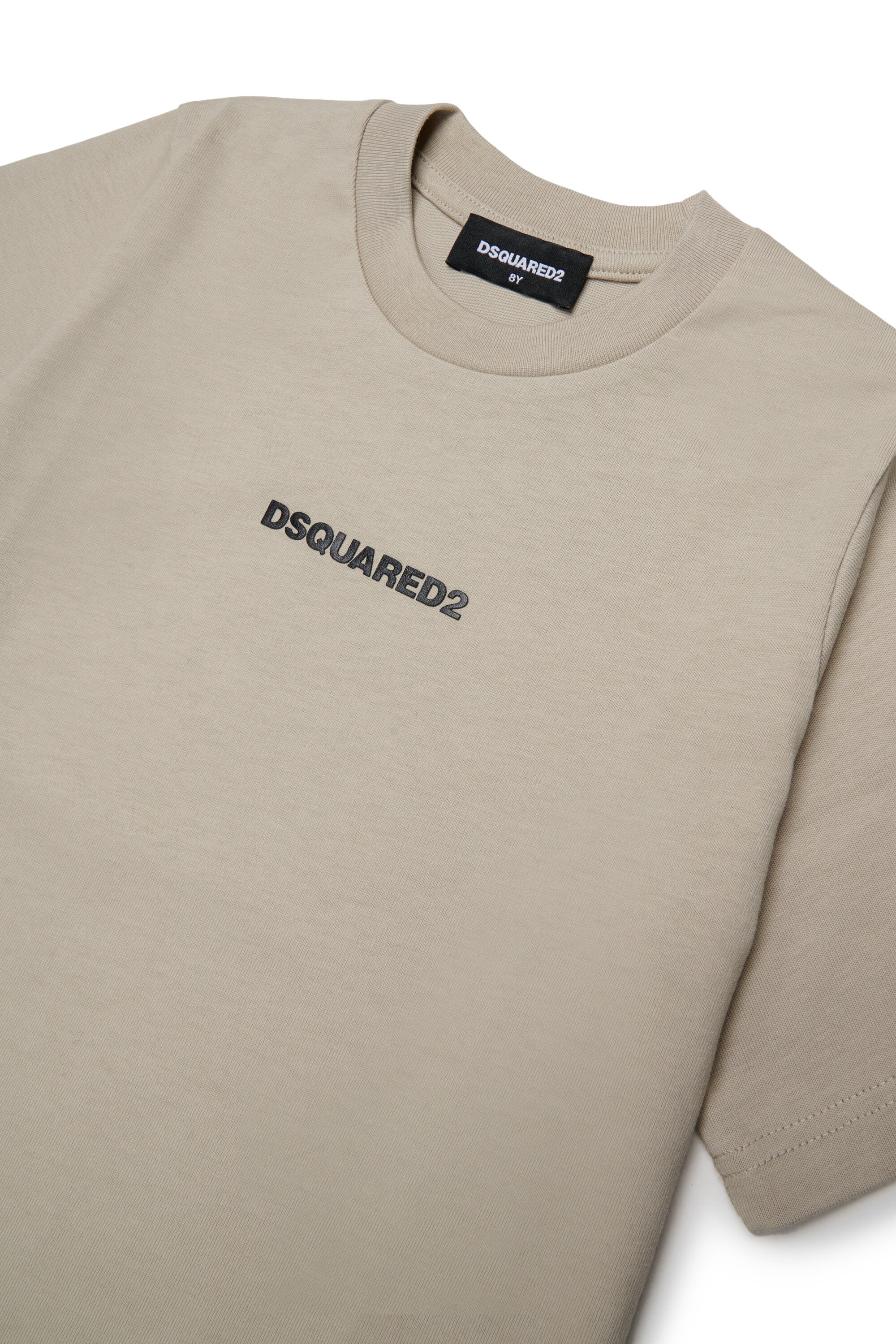 ロゴ入りTシャツ