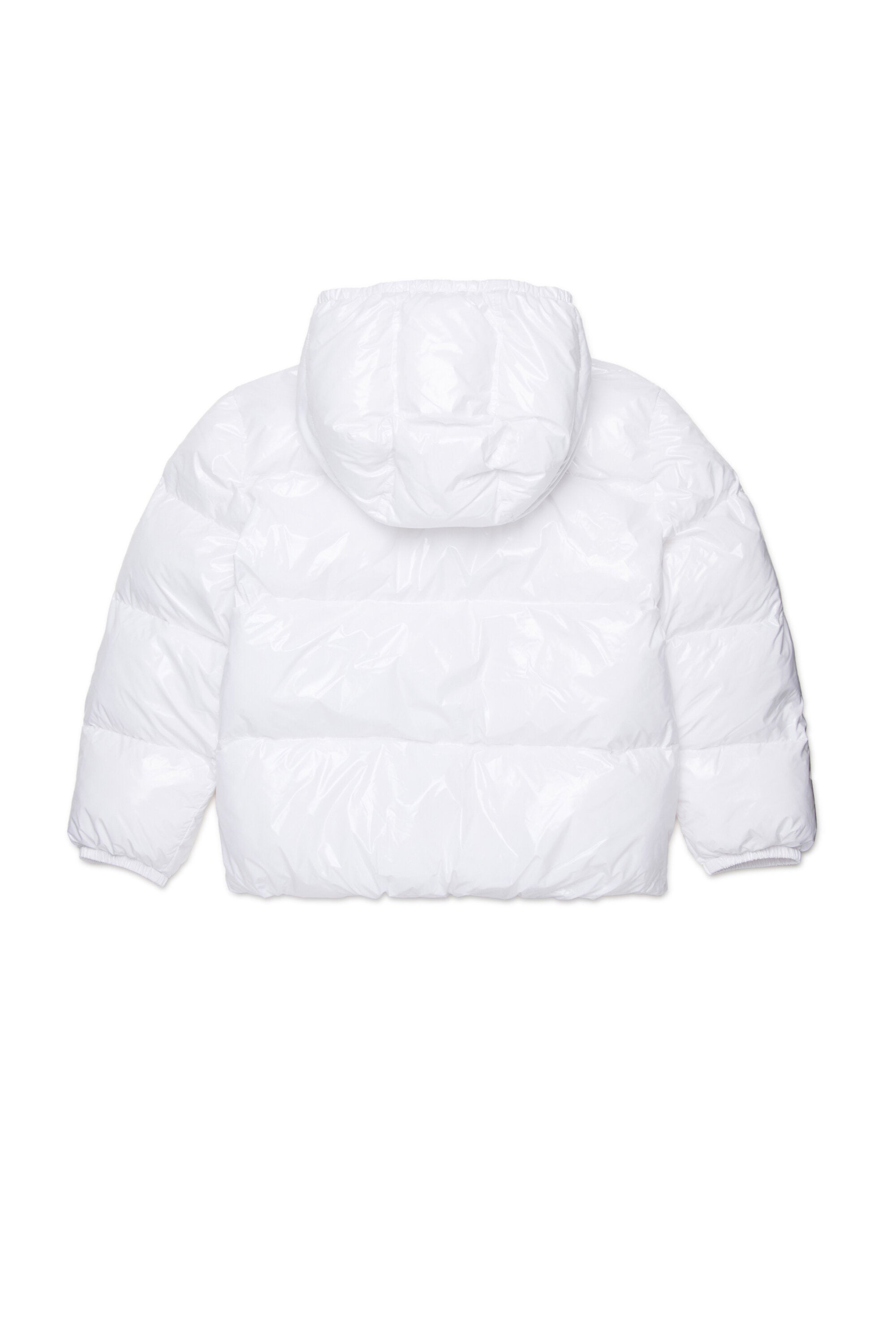 メイプルリーフのロゴ入り中わた入りショートジャケット