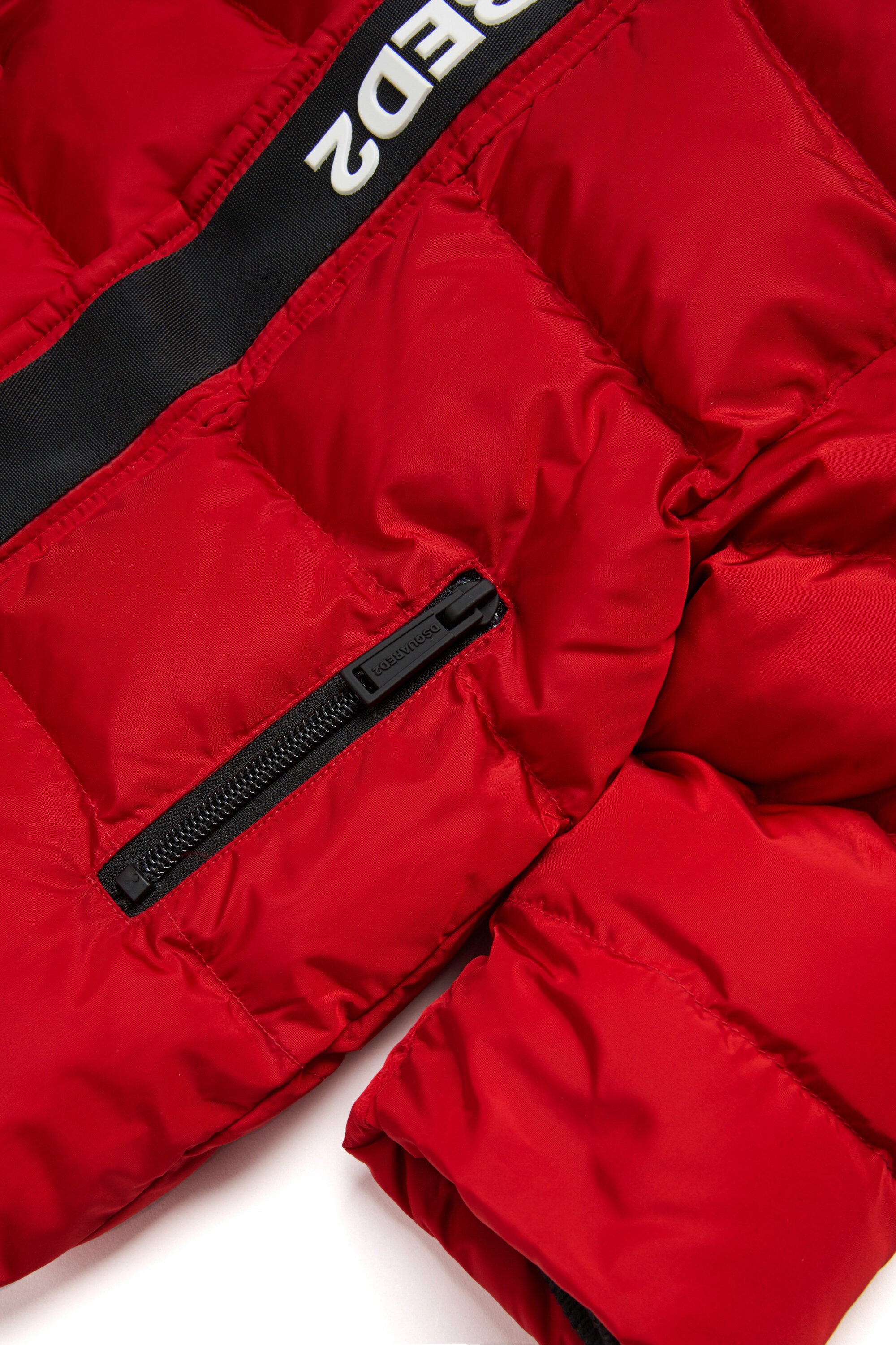 ロゴ入りロング・パッド・ジャケット