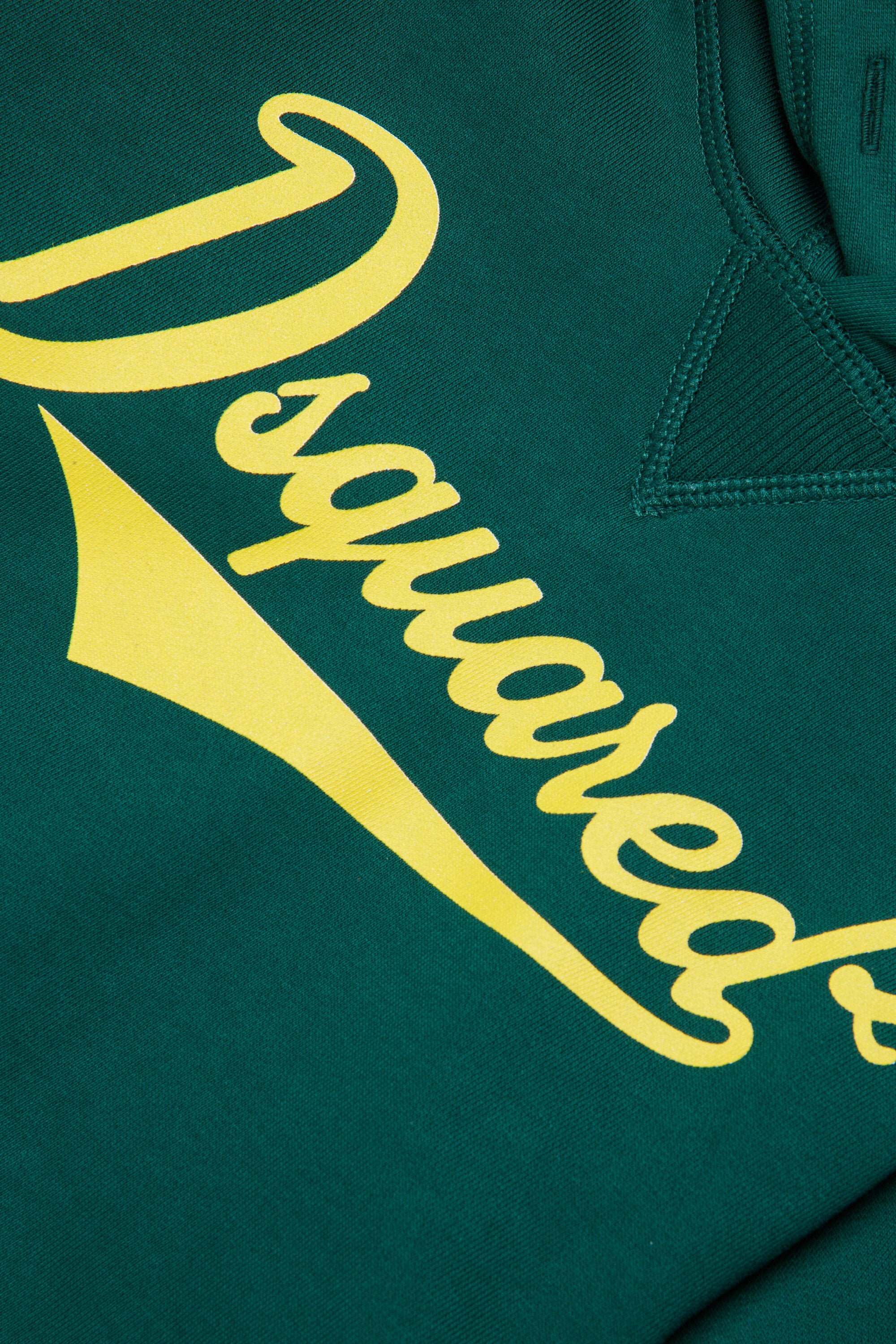 ロゴ入りフーディ