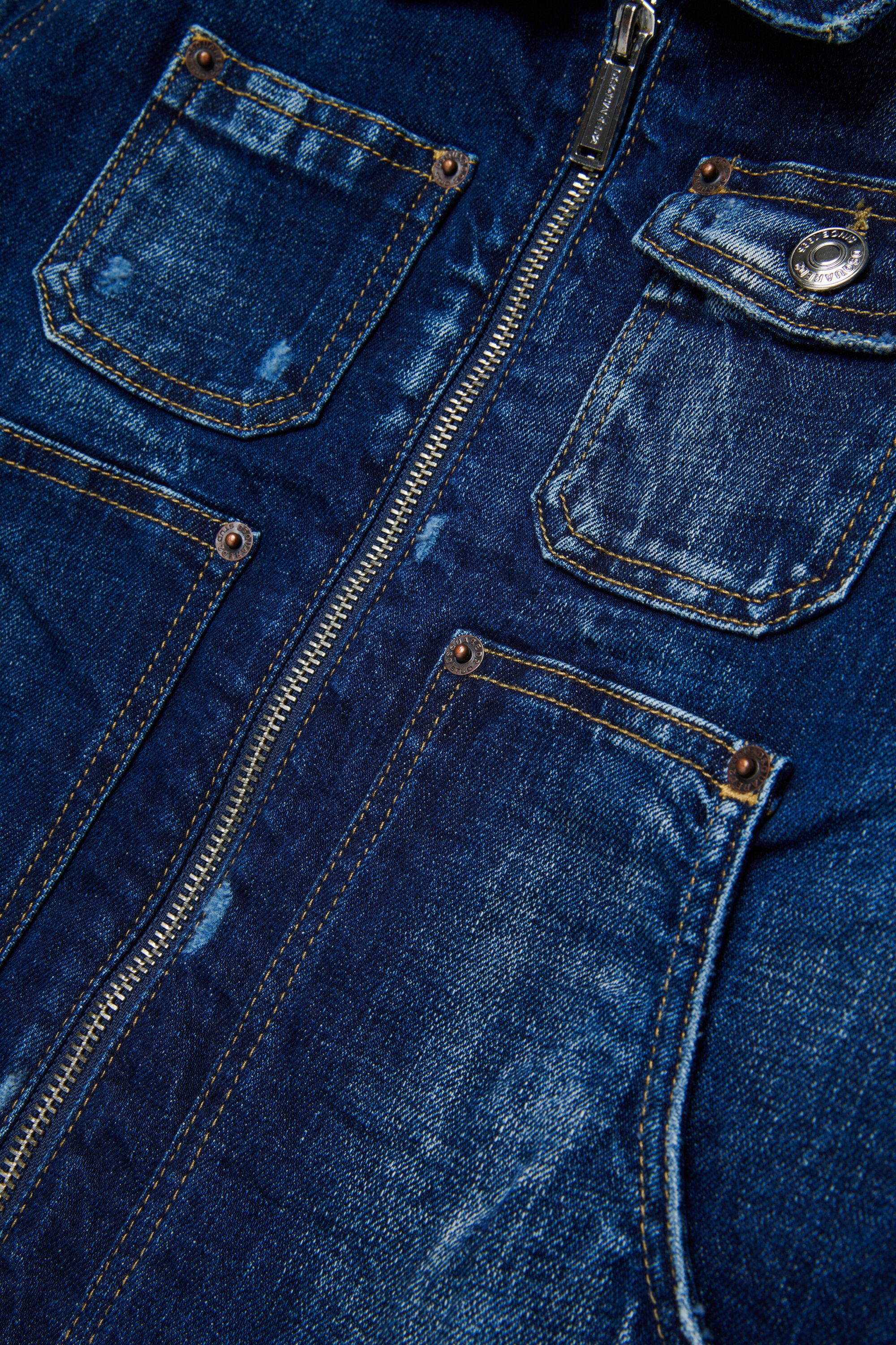 ロゴプリント入りデニムジャケット