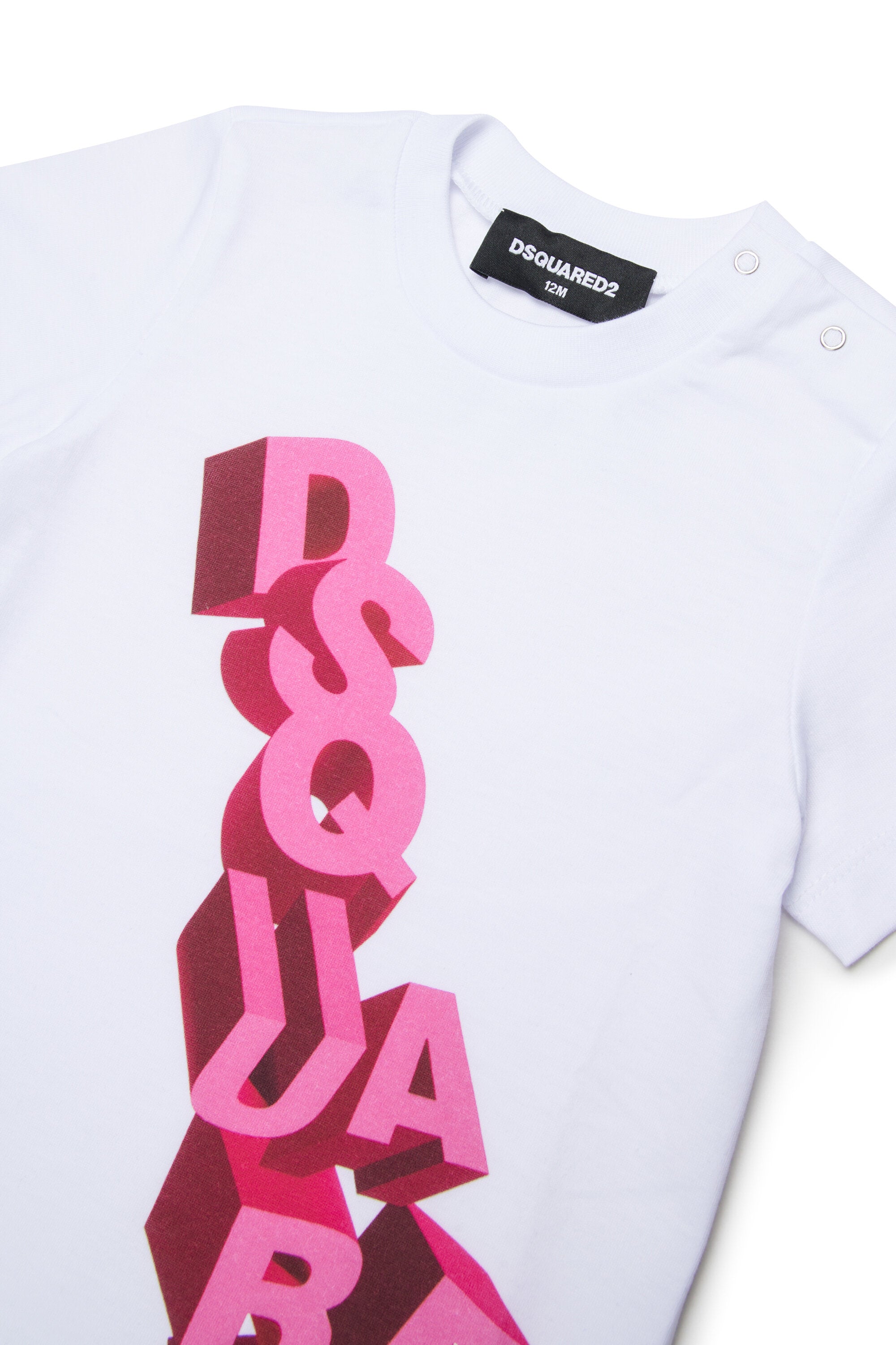 T-shirt oversize with three-dimensional logo