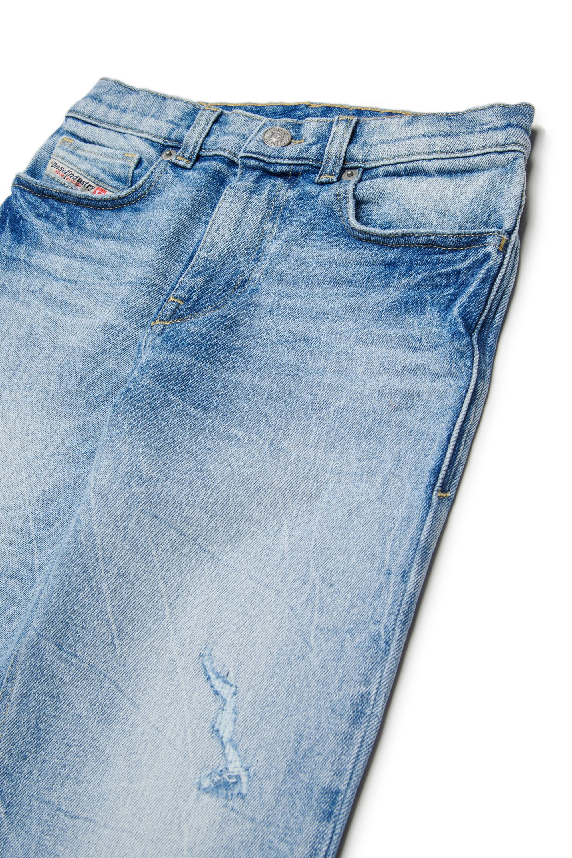 ライトブルーウォッシュ レギュラーフィットジーンズ - 2016 D-Air