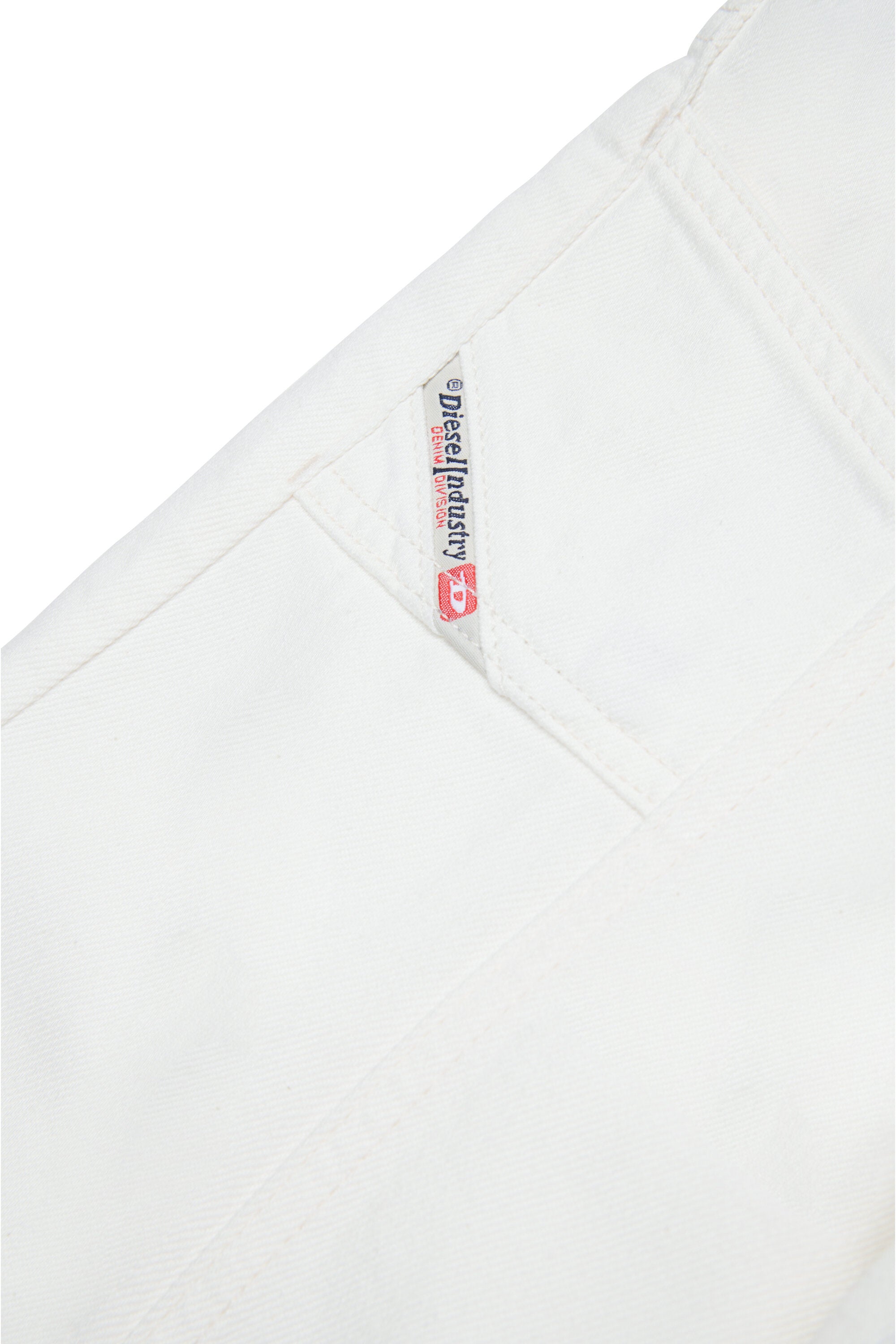 White flare jeans - D-Akii