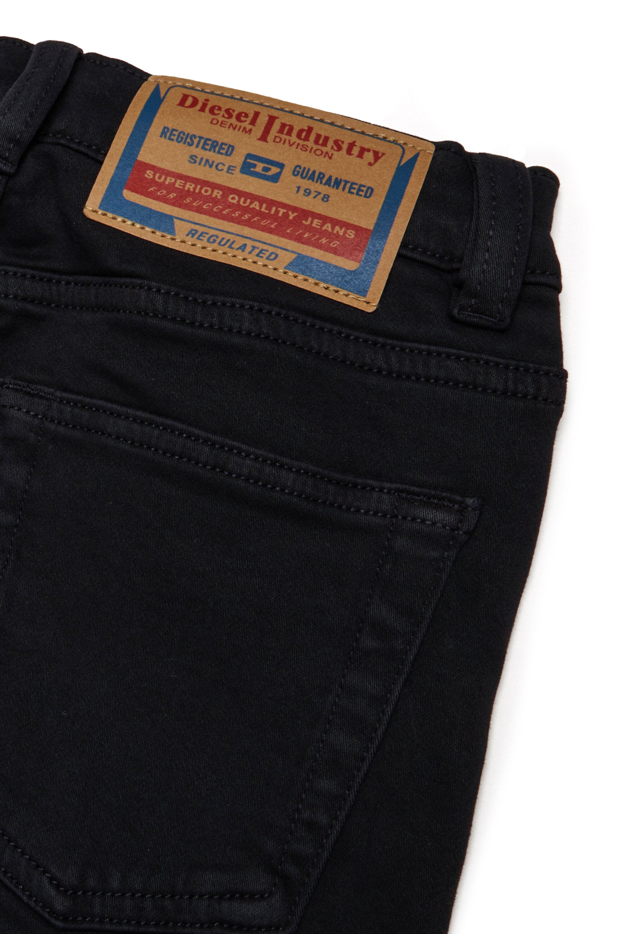 Colored regular JoggJeans® - 2010
