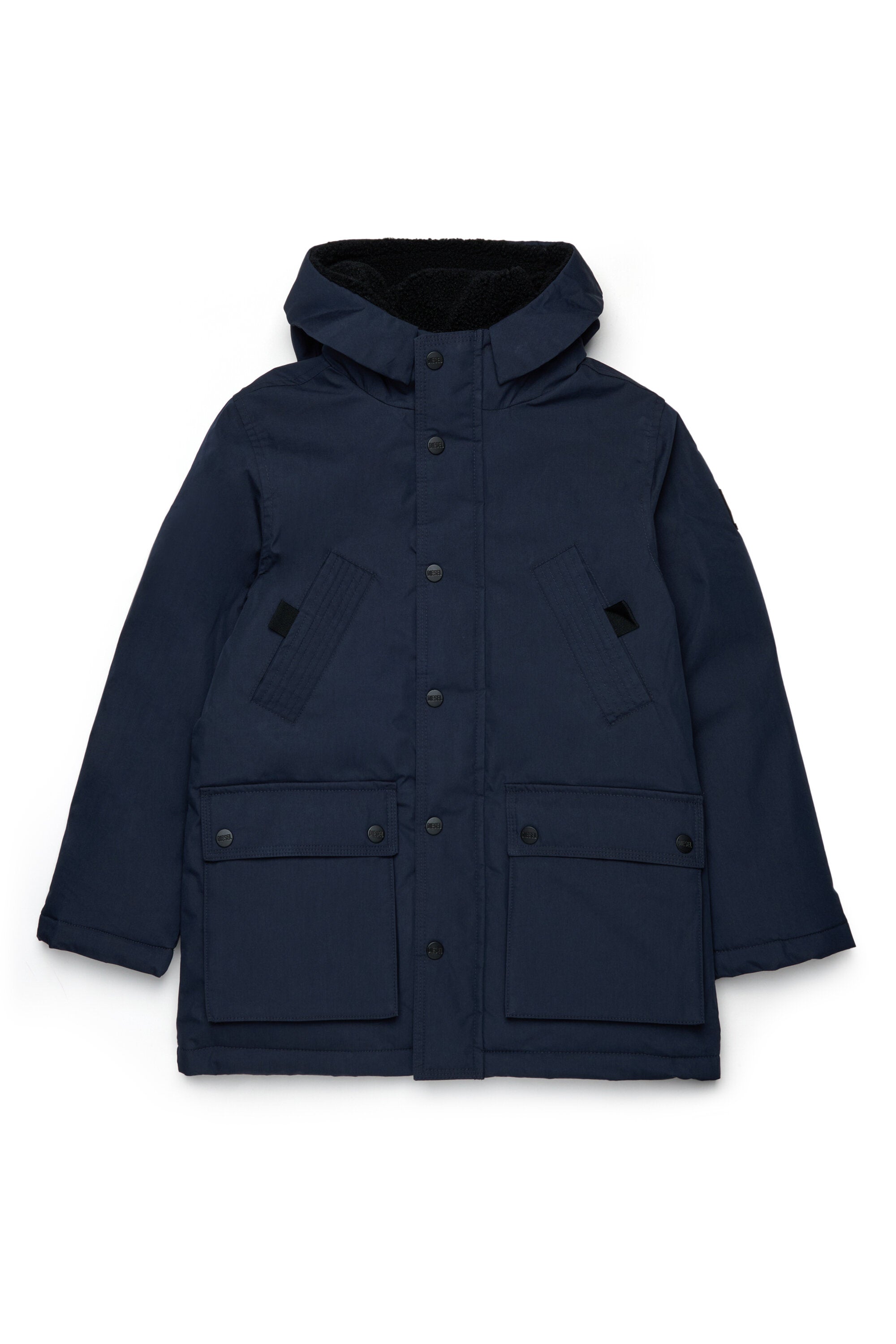 フロントポケット付きのロングパッド入りジャケット
