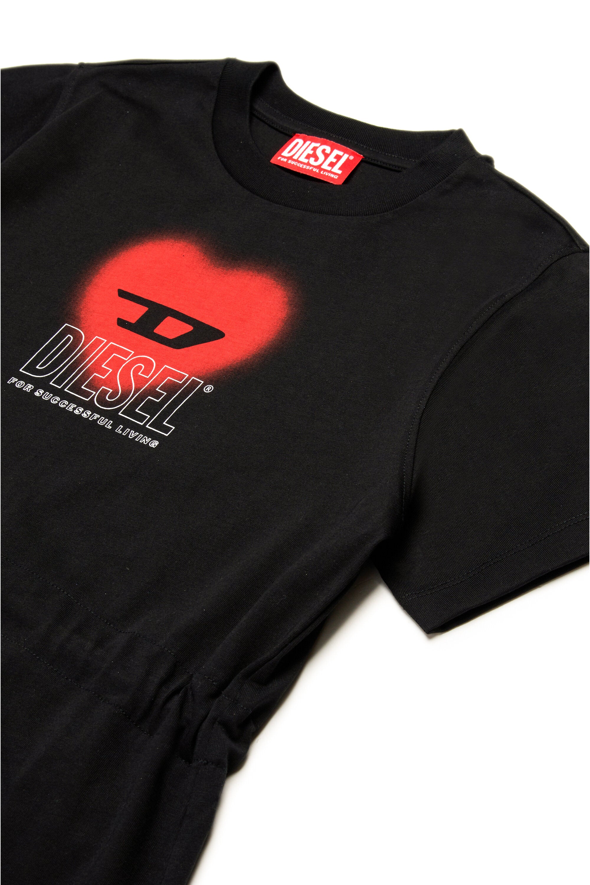 ハートグラフィックのドレス