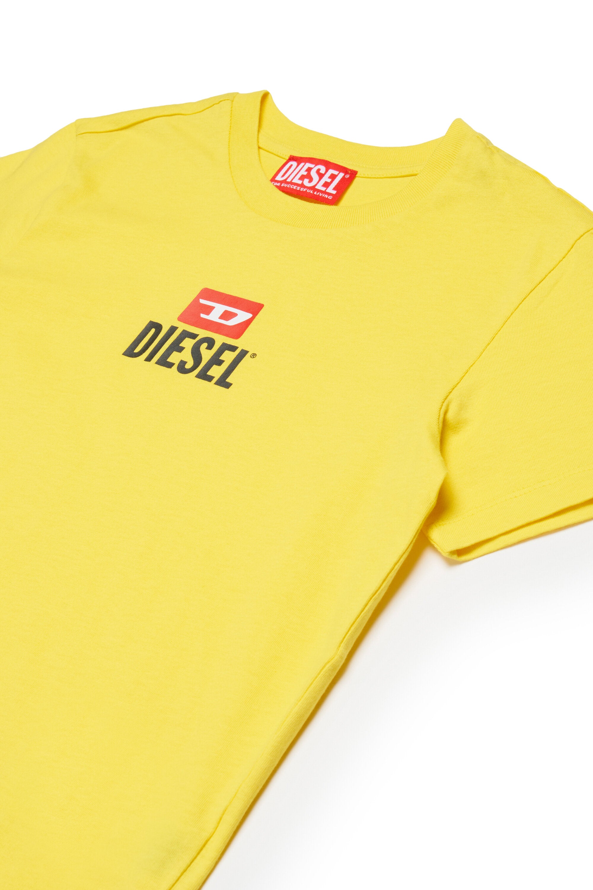 ロゴ入りTシャツ