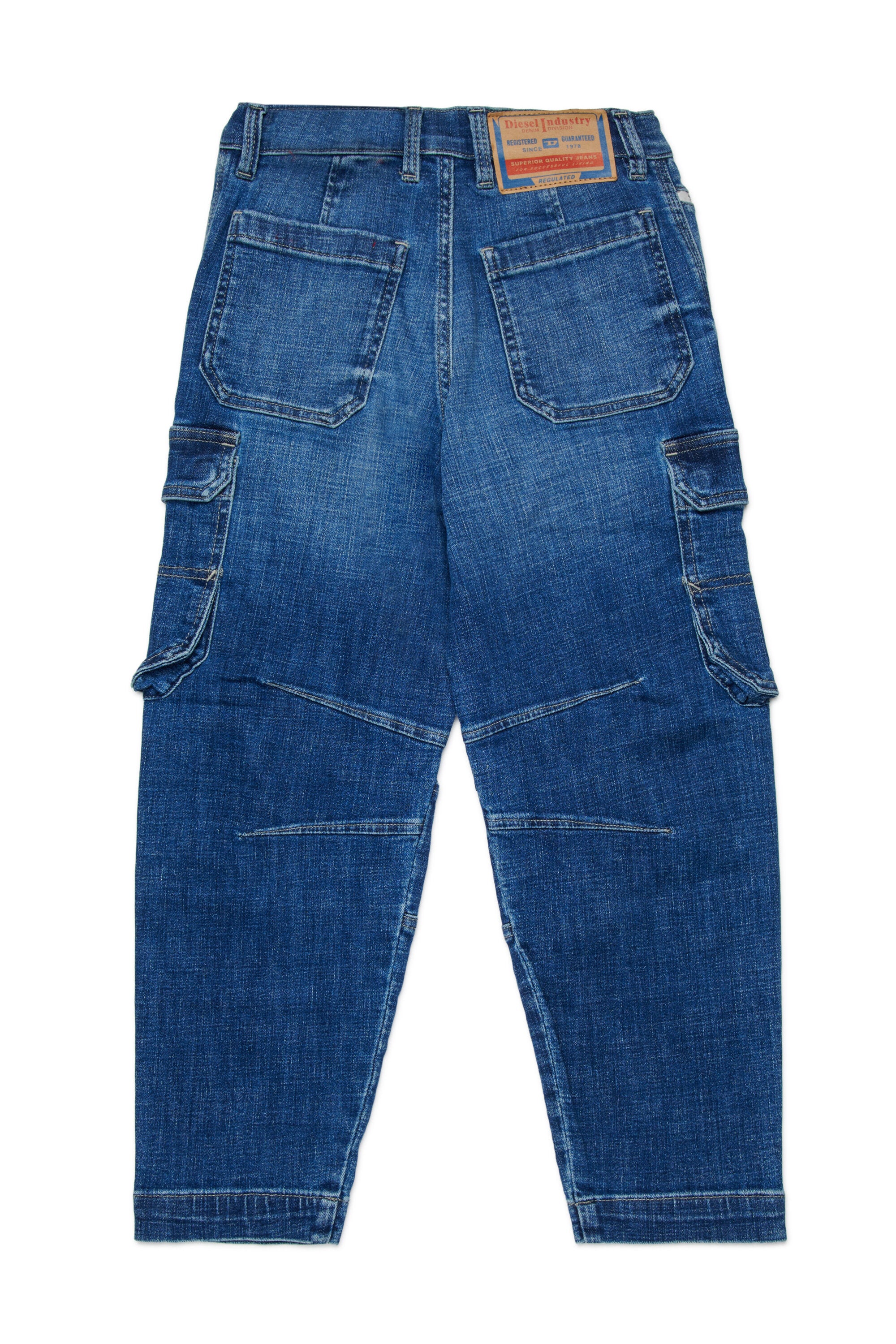 Relaxed fit cargo jeans in medium blue wash - D-Dave