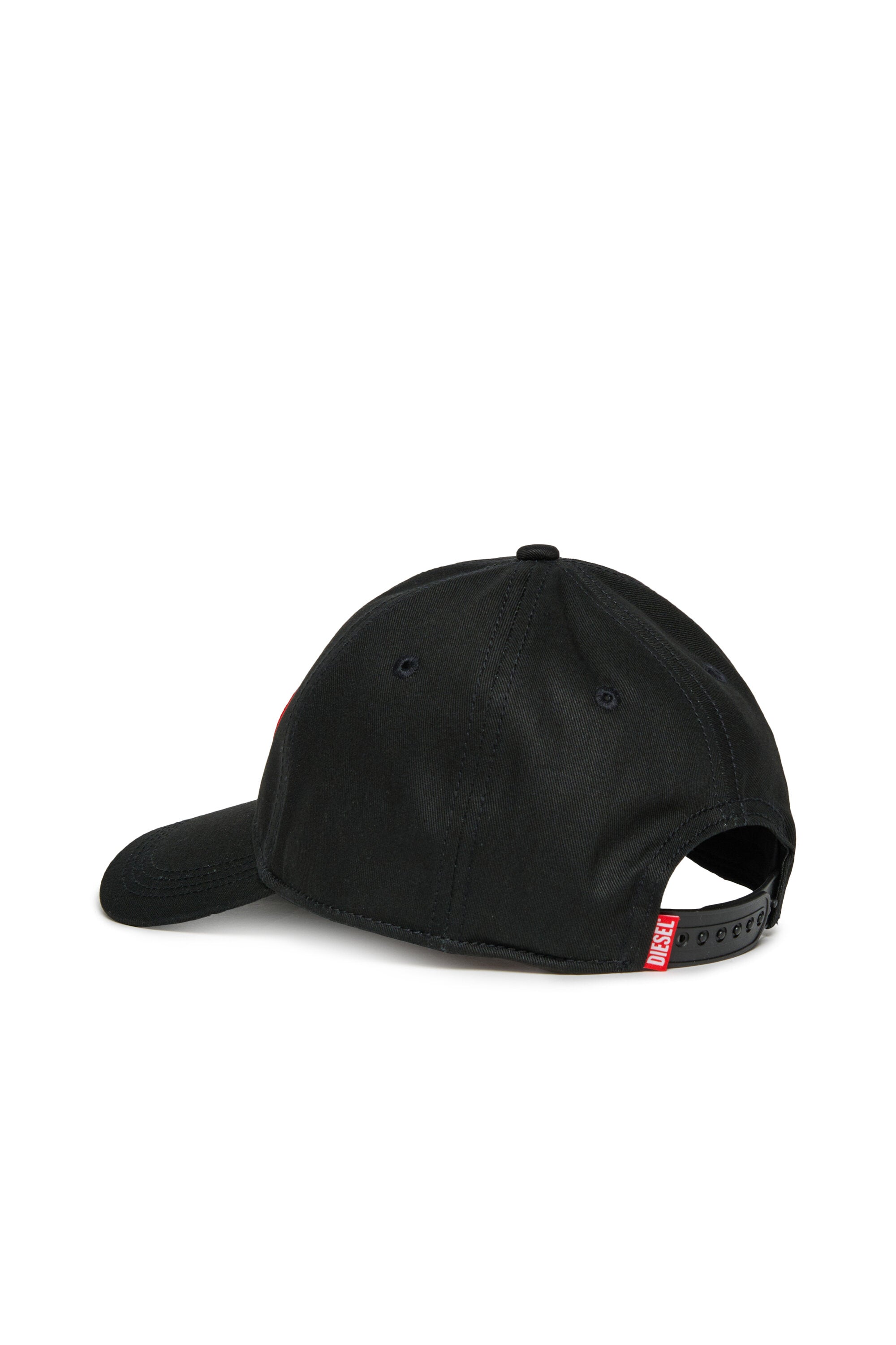 Contrasting label gabardine baseball cap