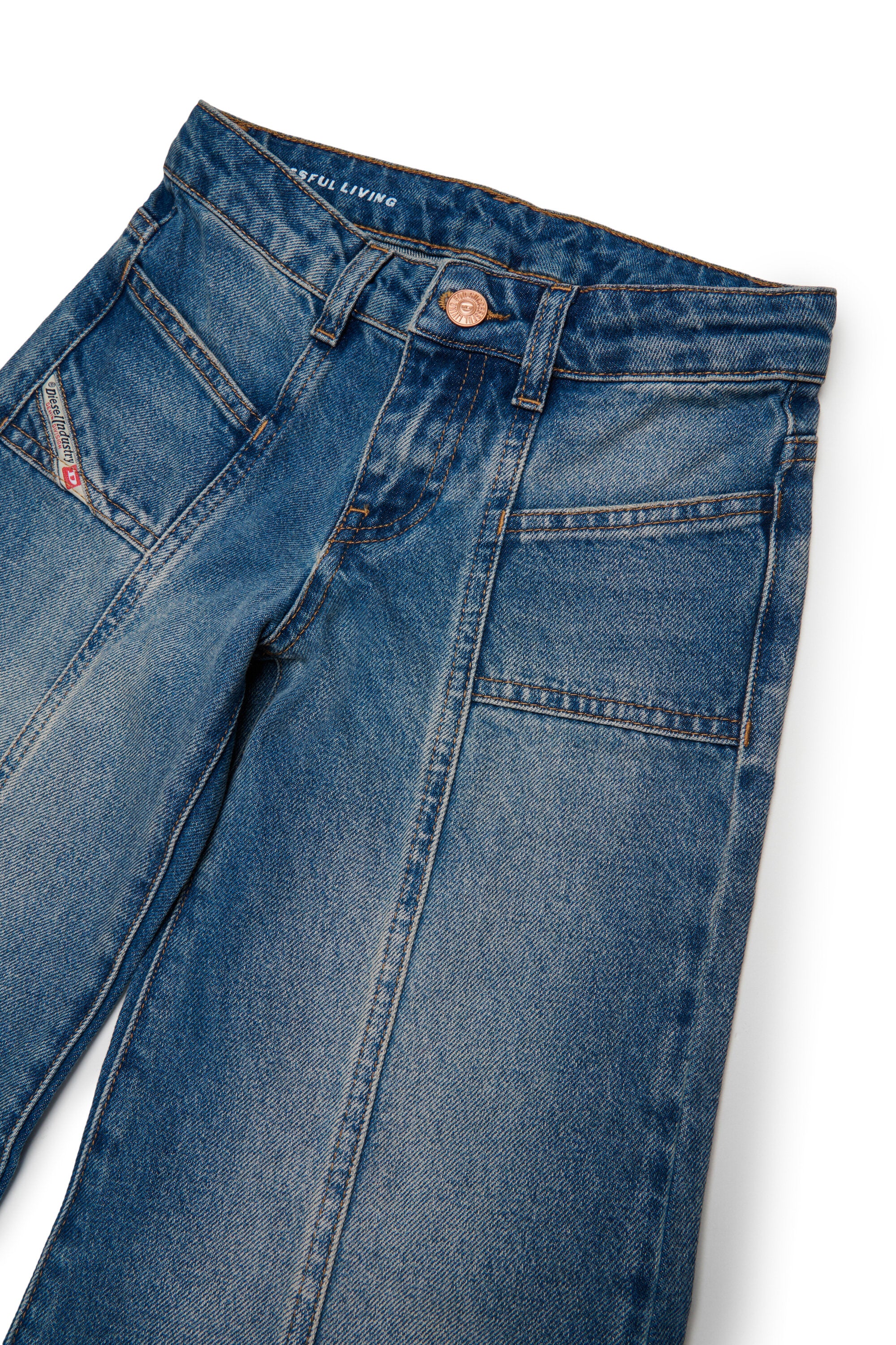 Flare fit jeans in medium blue wash - D-Pam