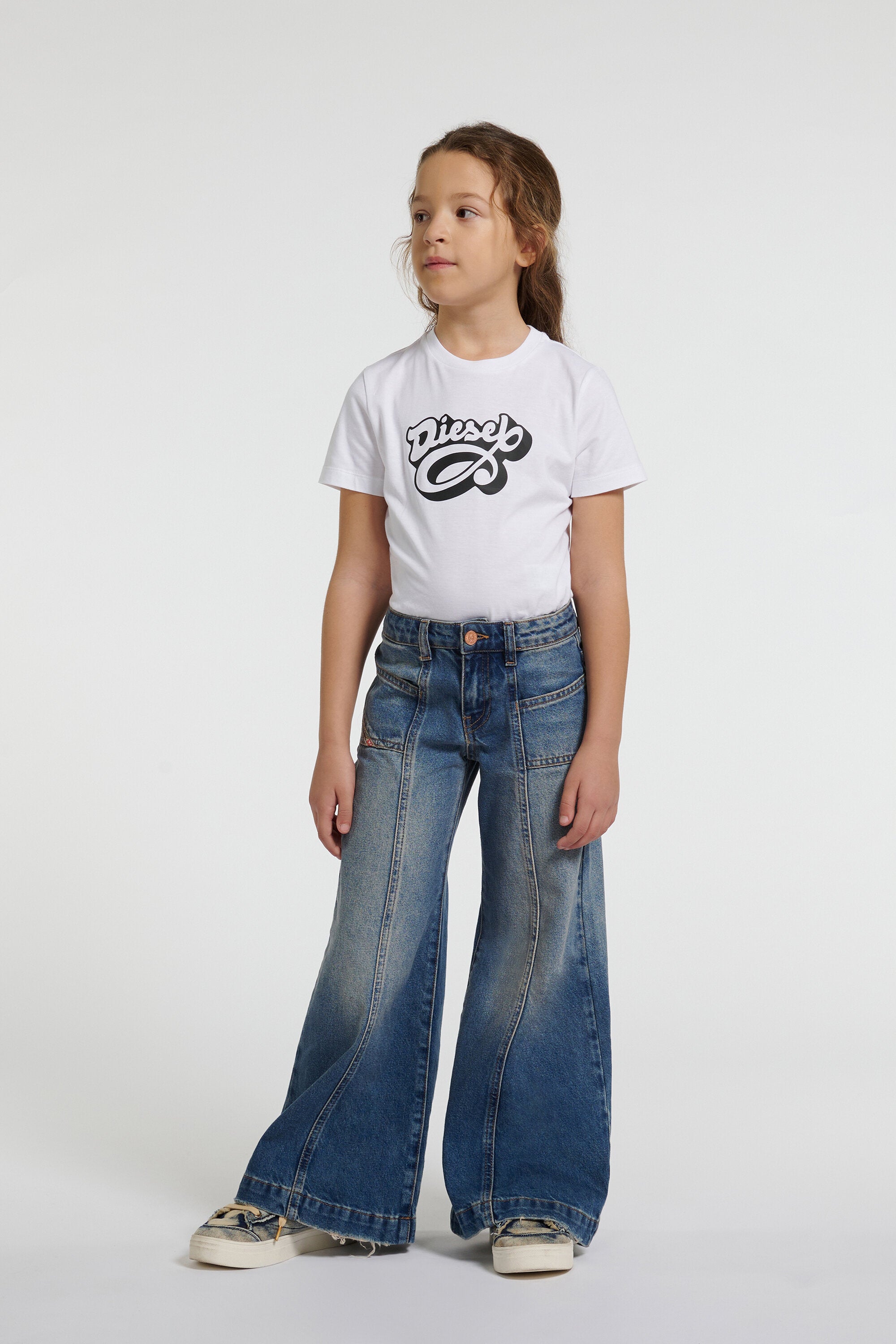 Flare fit jeans in medium blue wash - D-Pam
