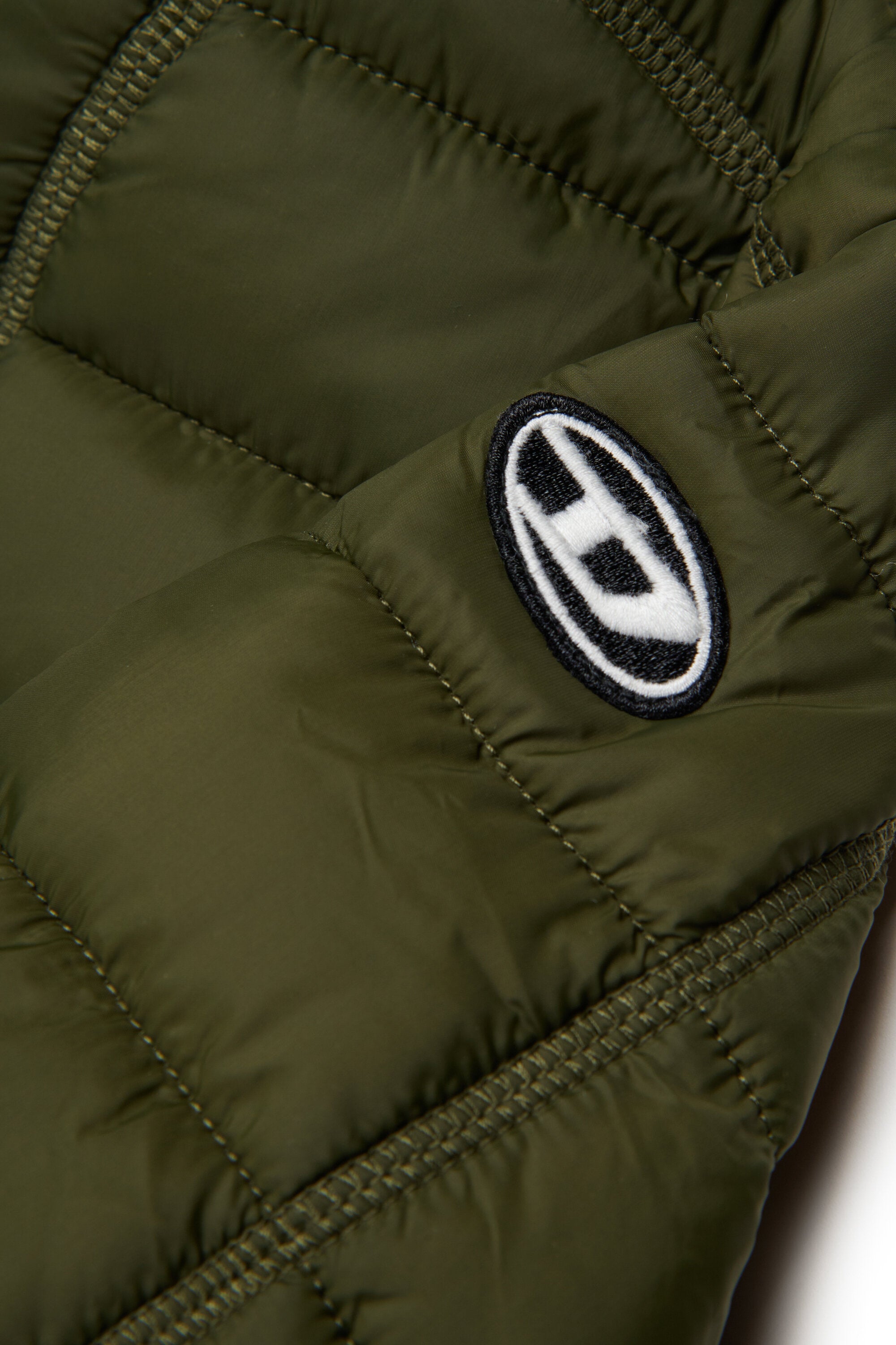 軽量フード付きパッド入りジャケット