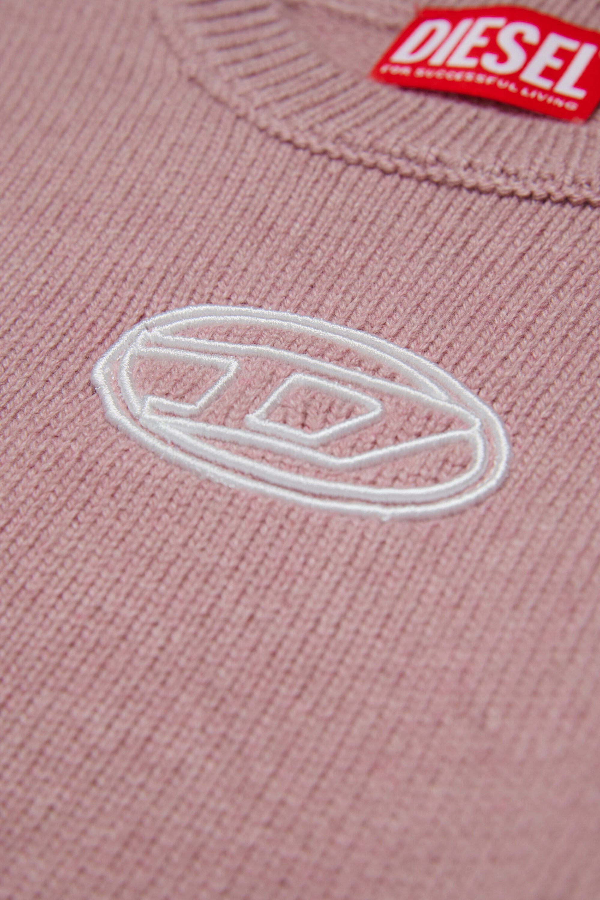 オーバルD刺繍入りカシミア混セーター