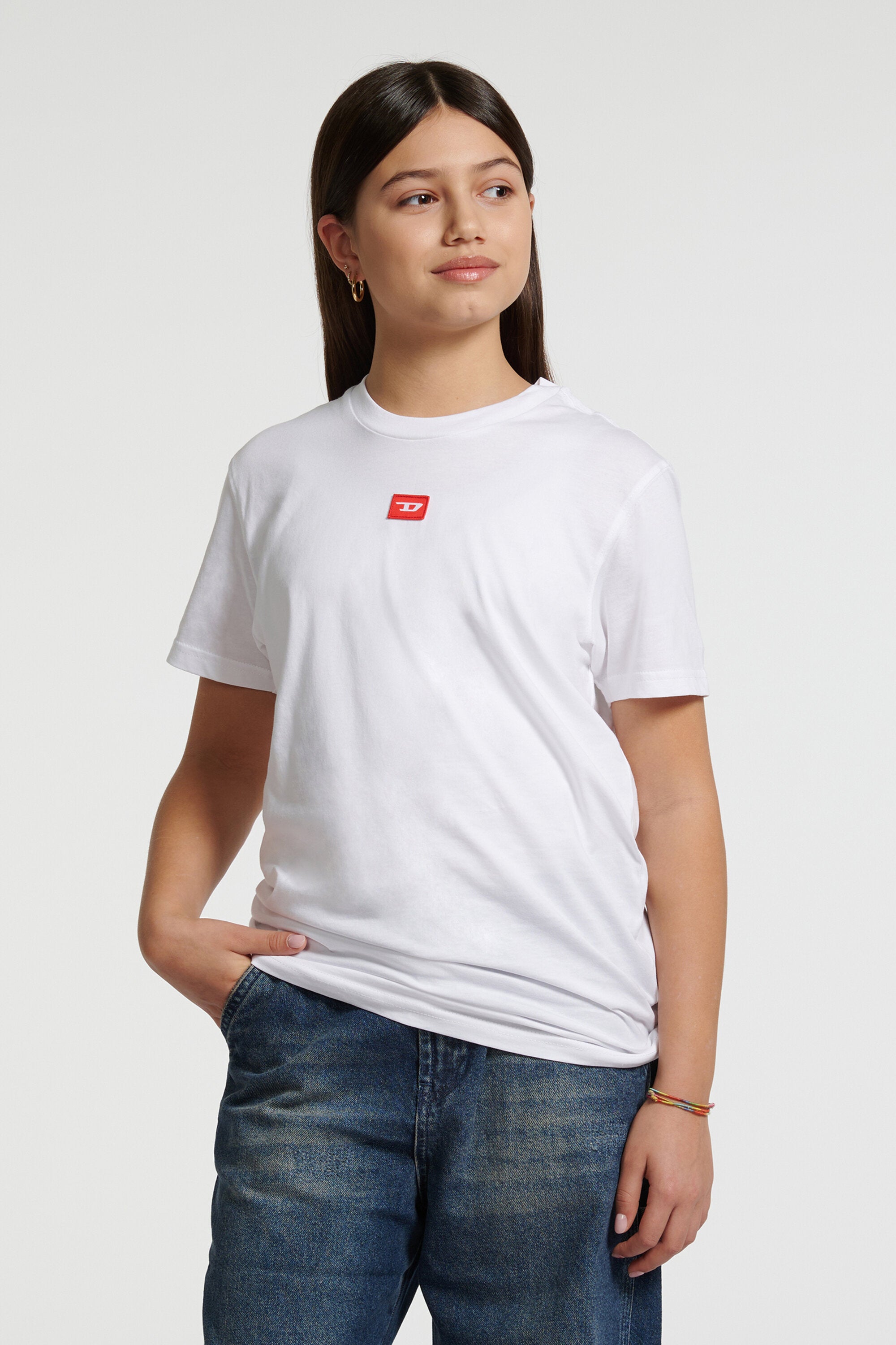 ジャージー素材Tシャツ（赤Dパッチ付き