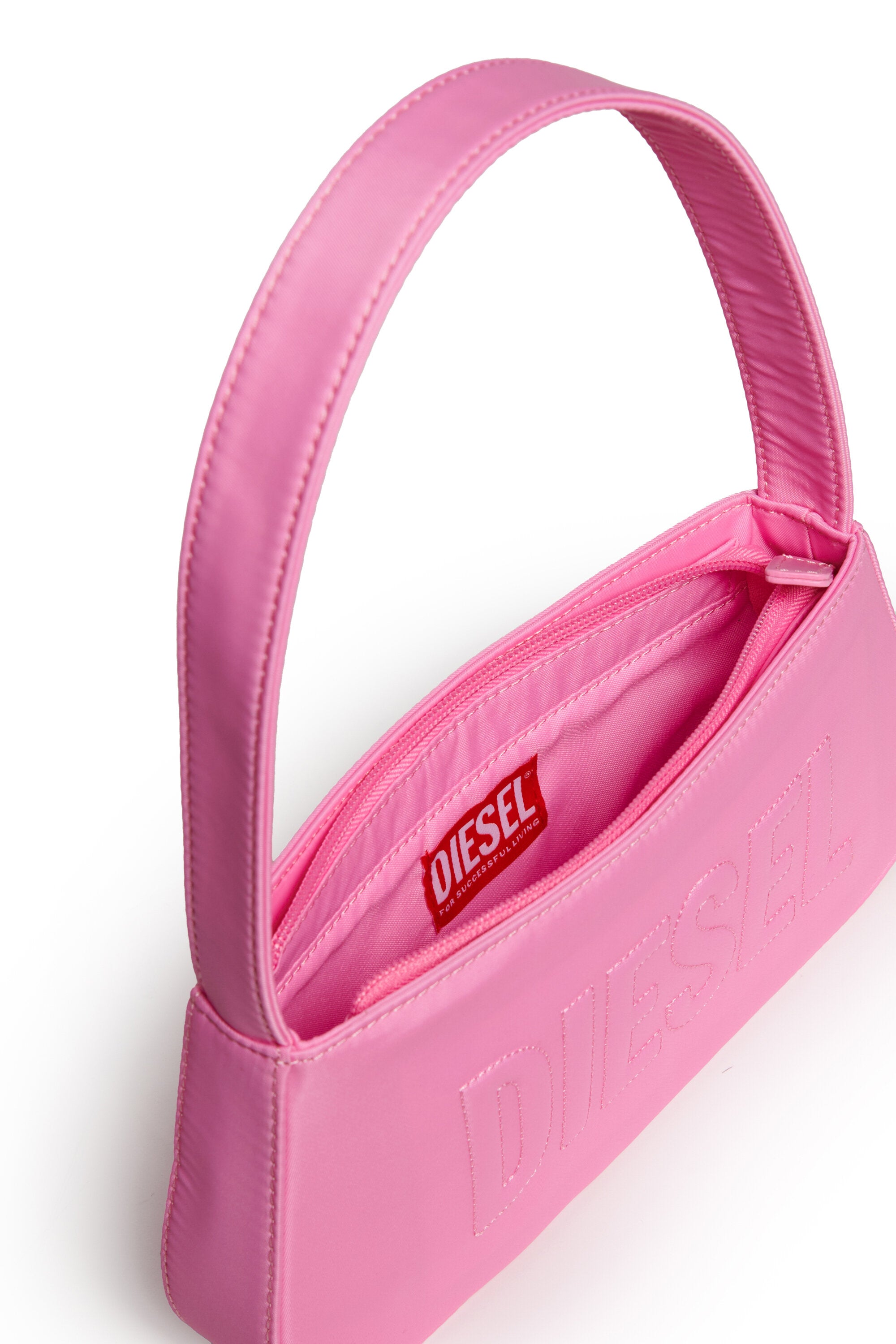 DIESELロゴ入りブランドバッグ「WDELIA