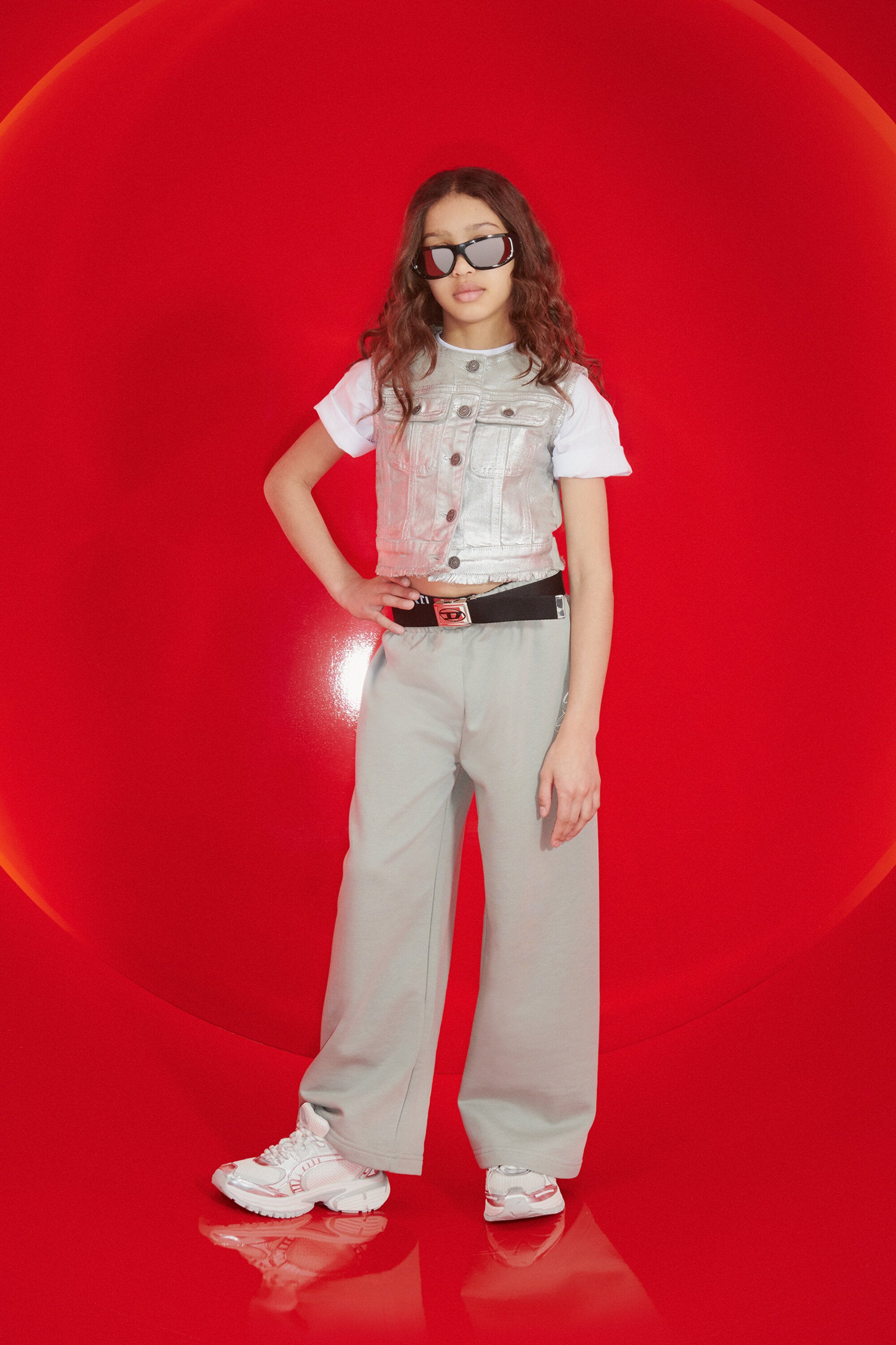 Sleeveless jacket with logo