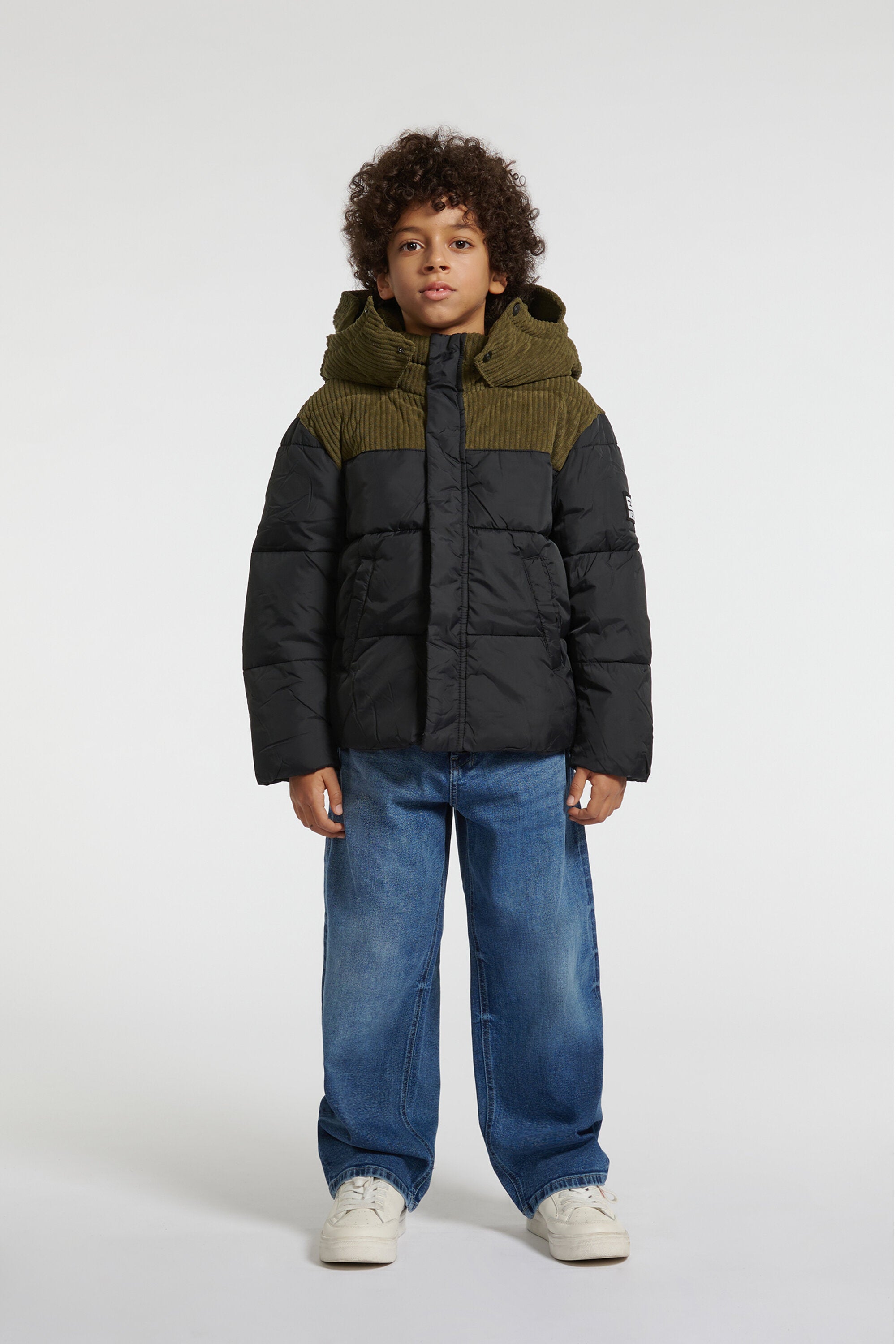 ロゴ入り中綿ジャケット