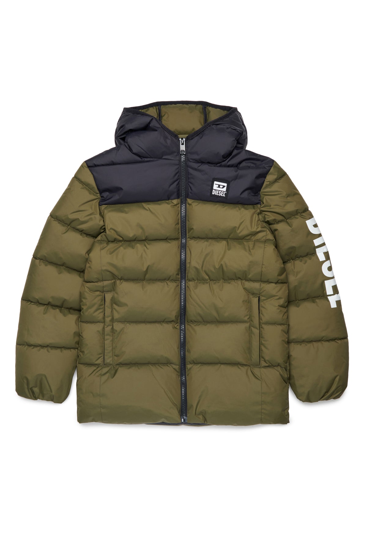 ロゴ入り中綿ジャケット