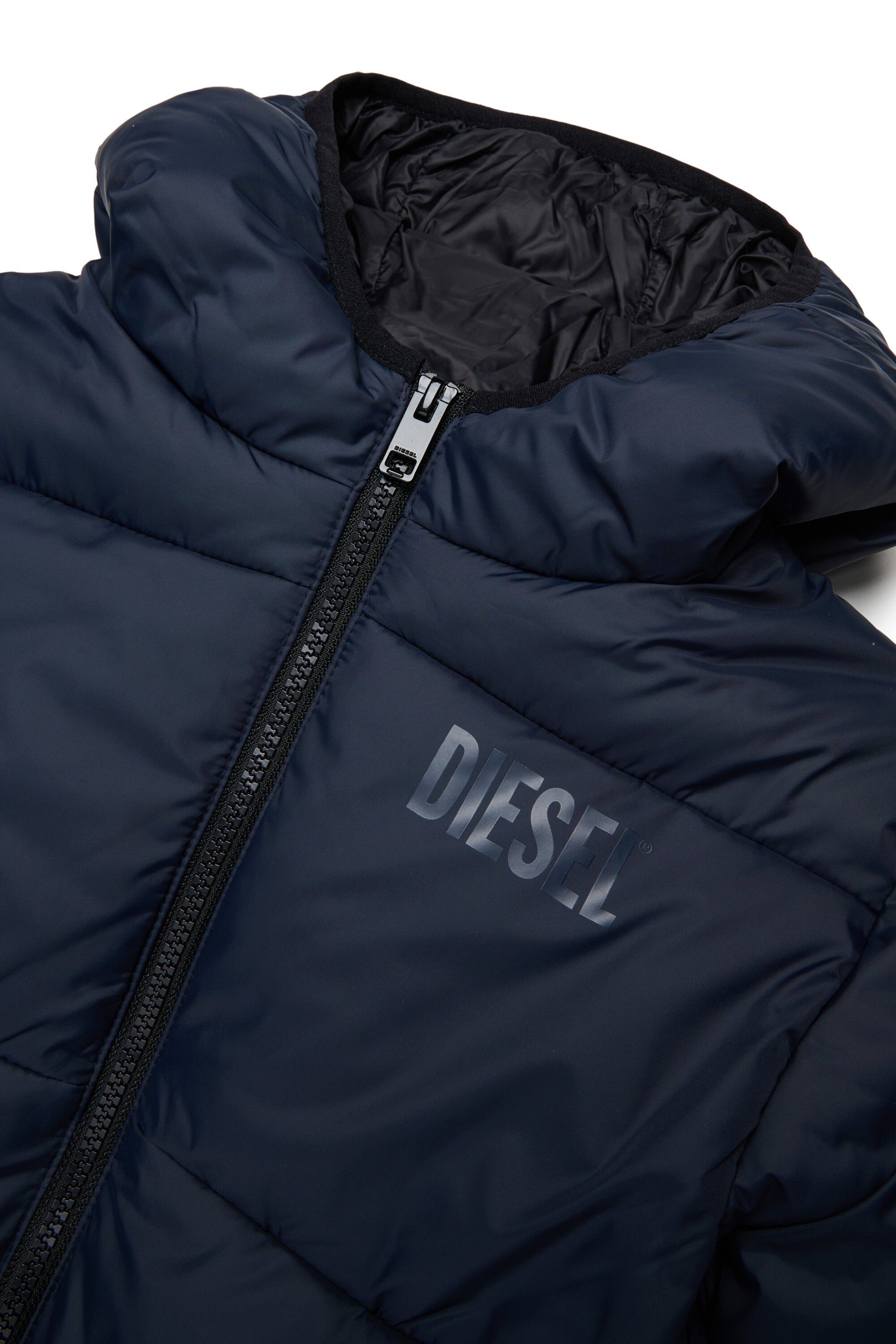 Padded jacket with logo