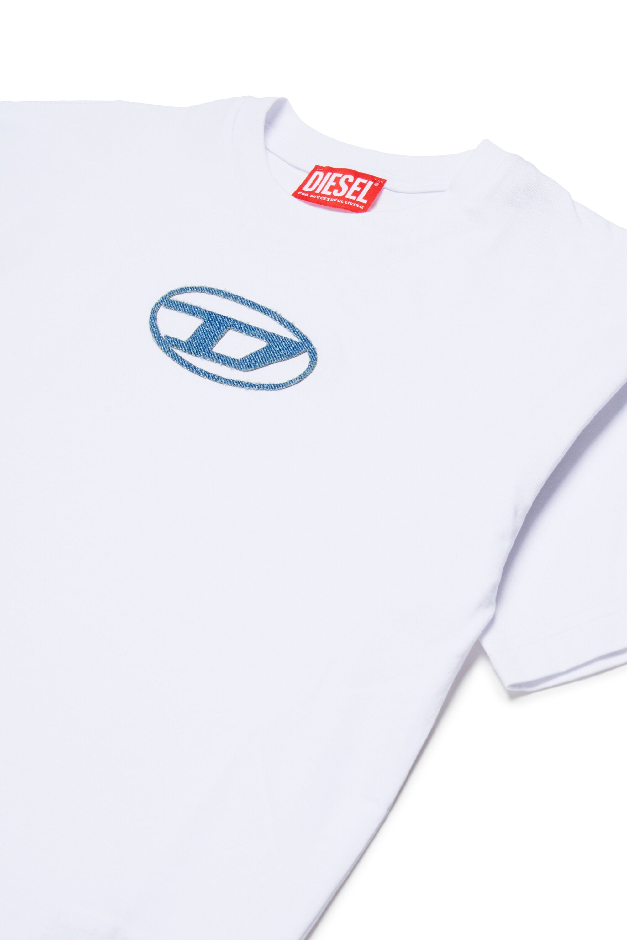 ロゴ入りTシャツ