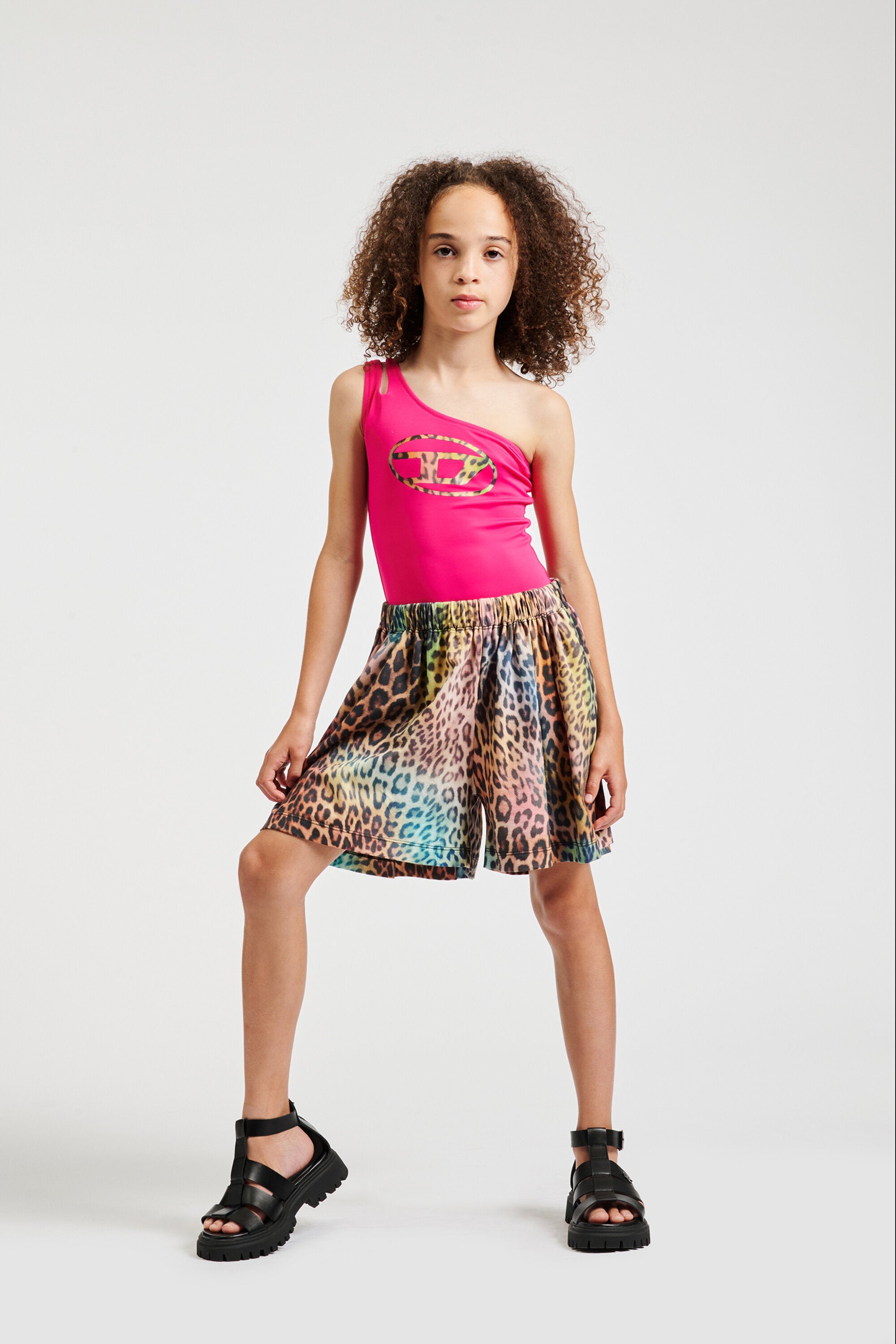 ロゴ入りスウェットショーツ