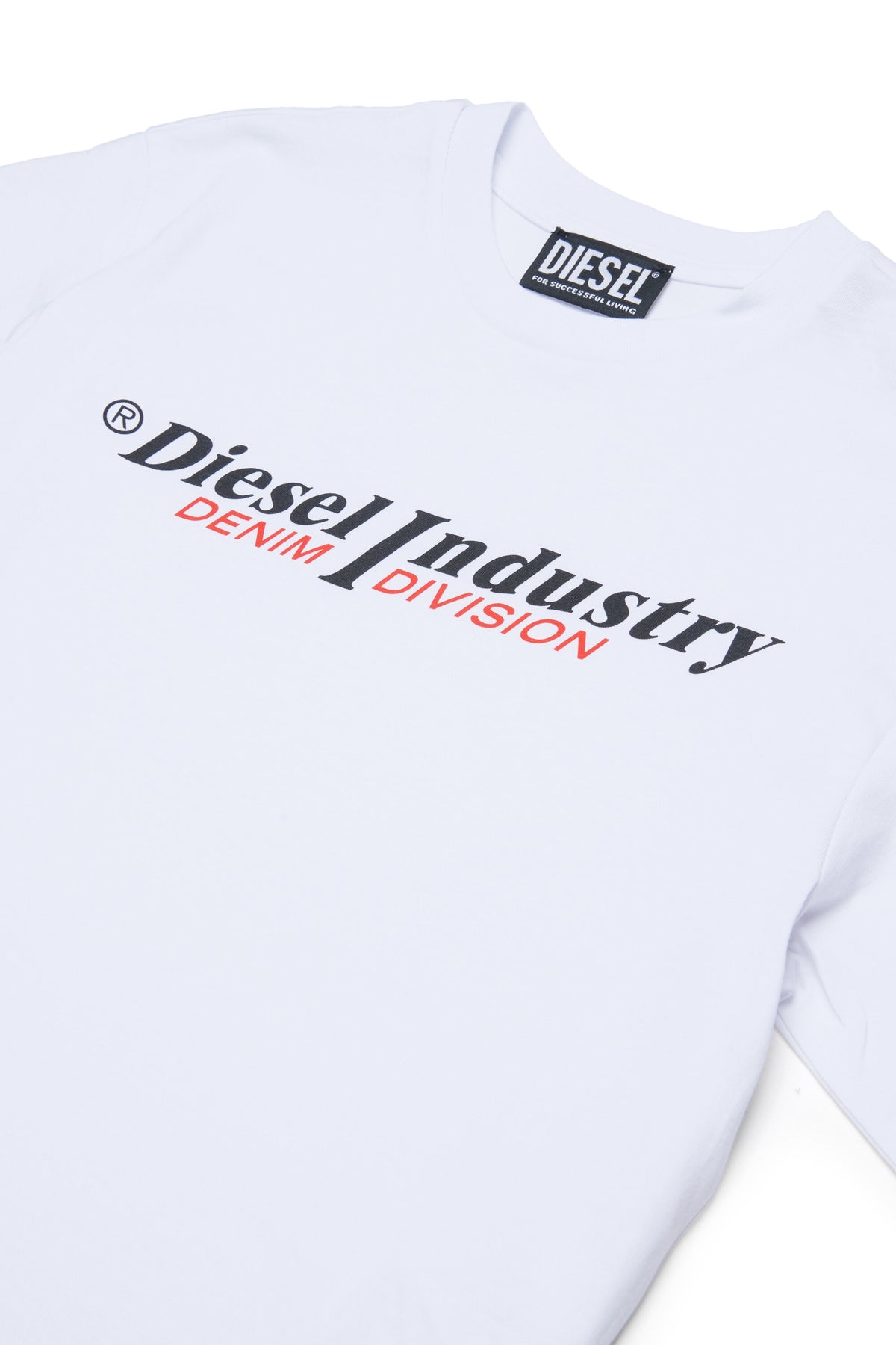 ロゴ入りTシャツ