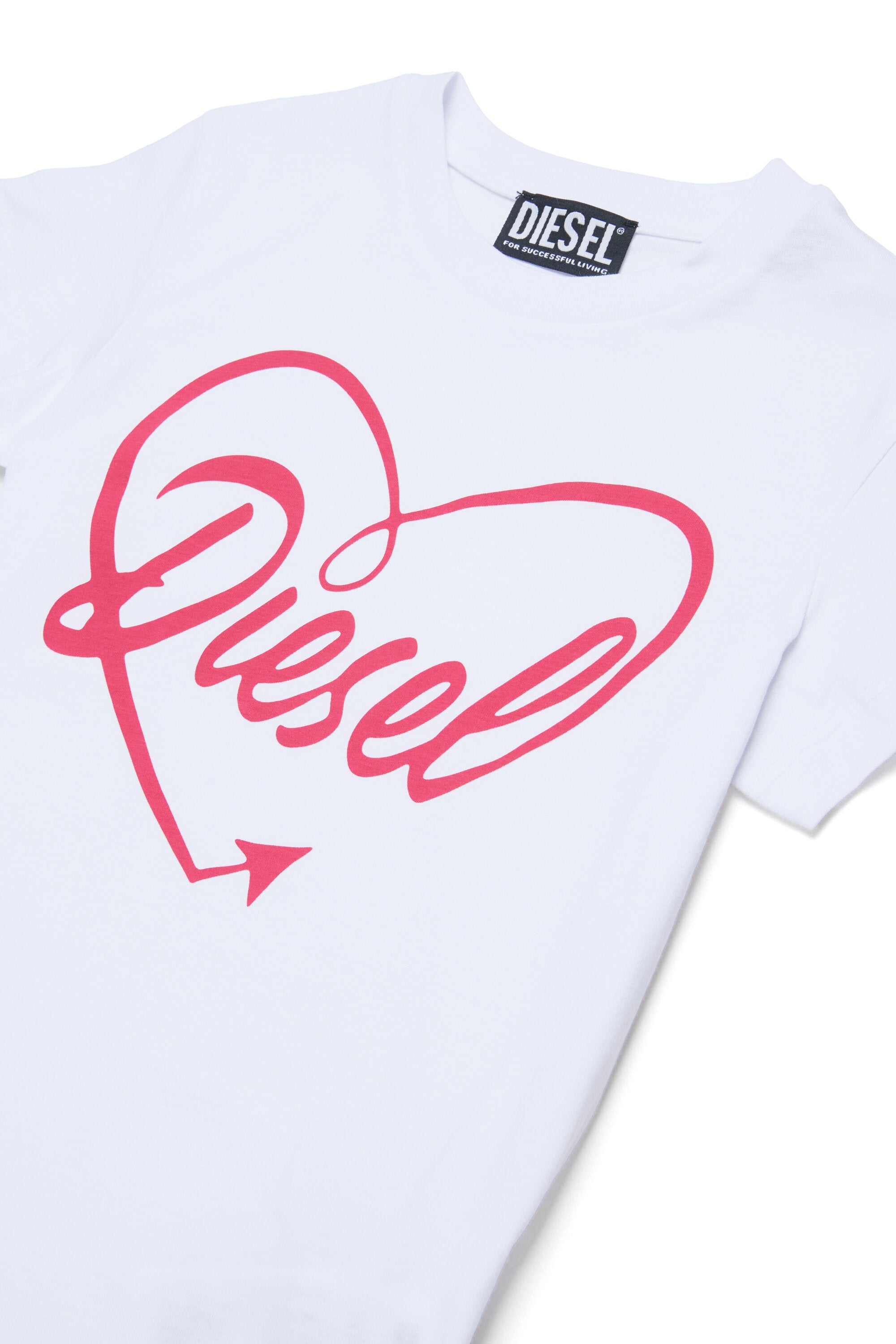 ロゴ入りTシャツ