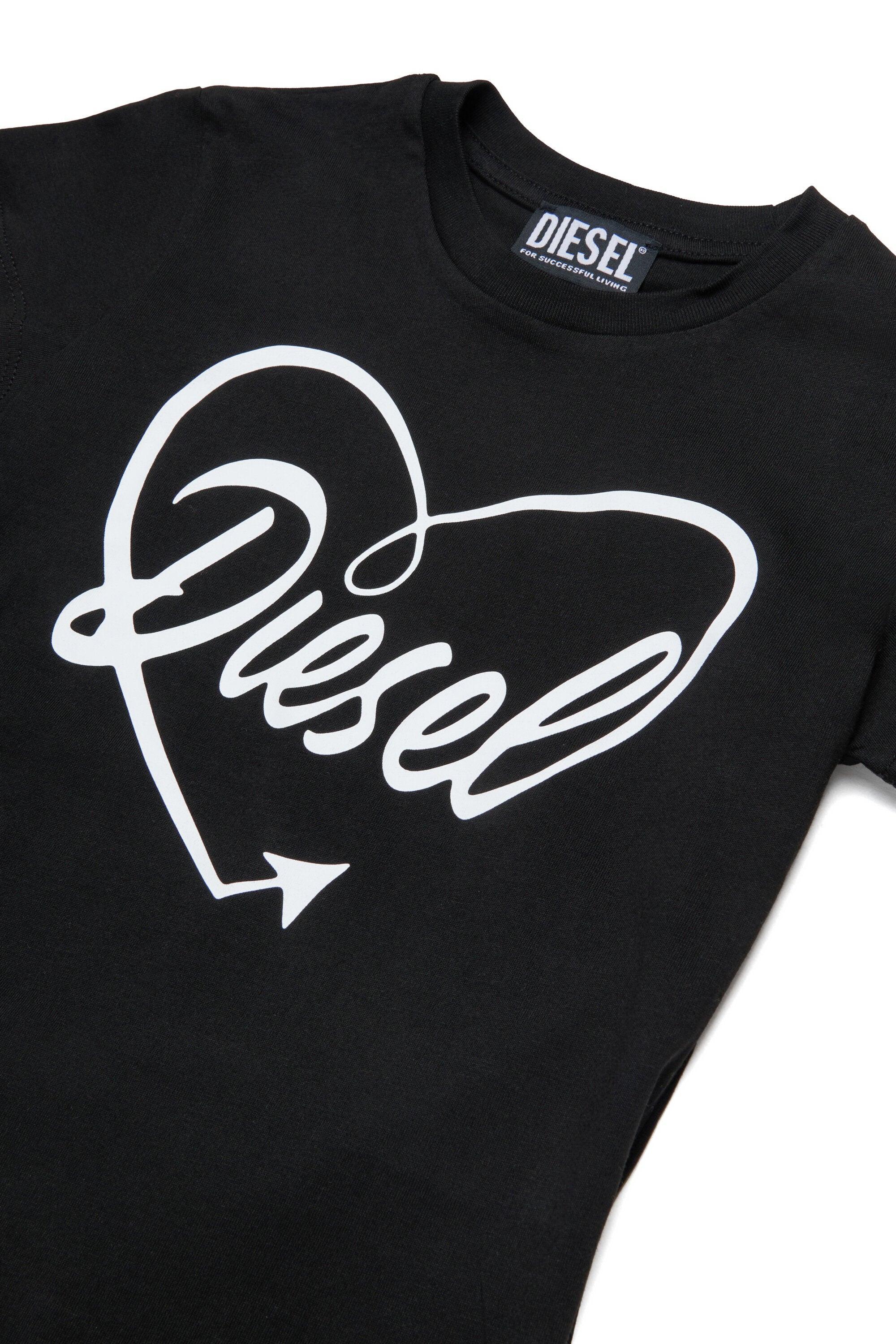 ロゴ入りTシャツ