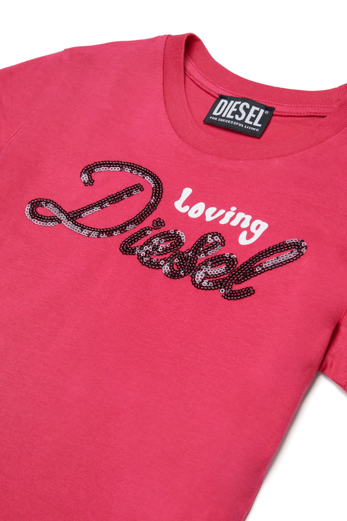 ロゴ入りTシャツ