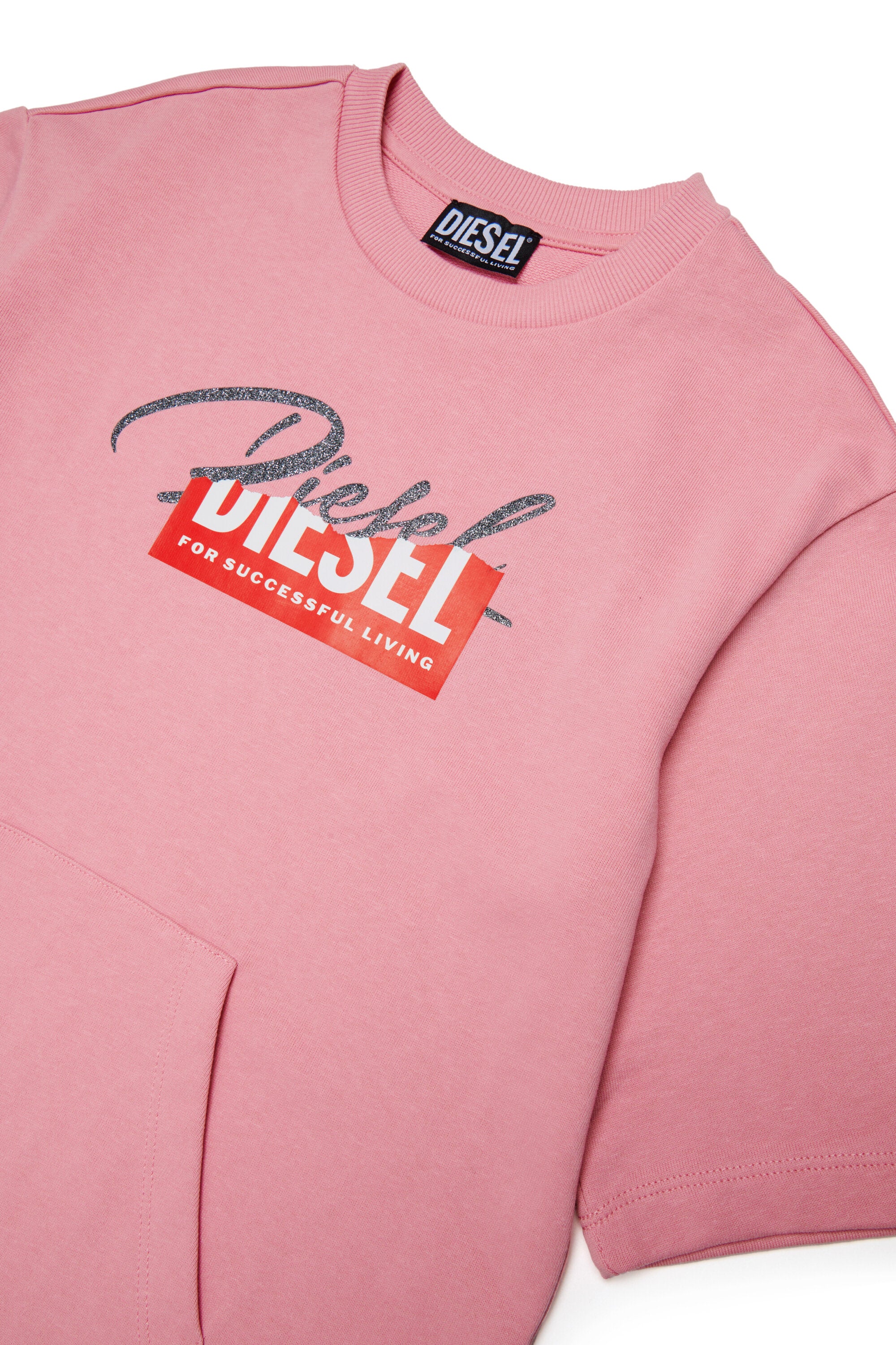 ロゴ入りドレス