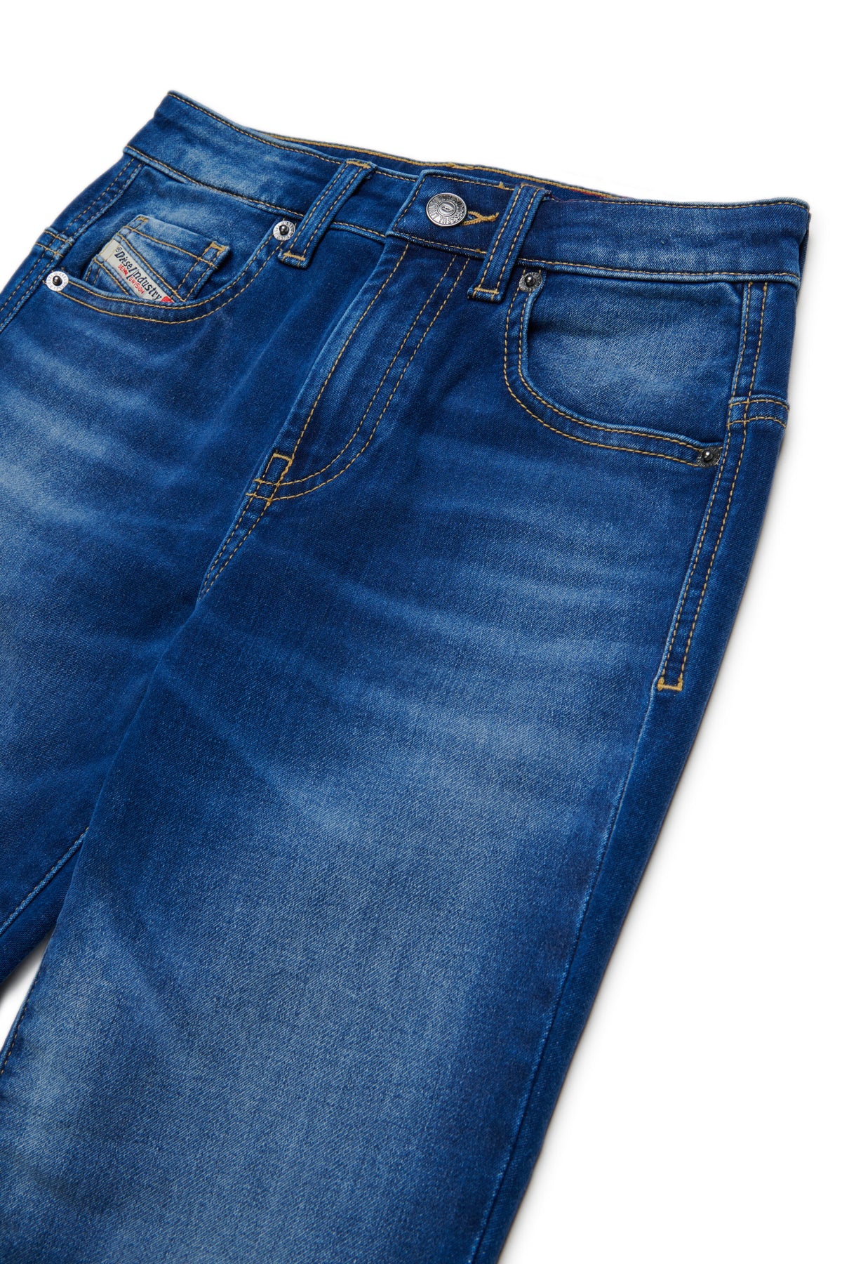 JoggJeans® レギュラーフィット、ミディアムブルーウォッシュ - D-Ilia