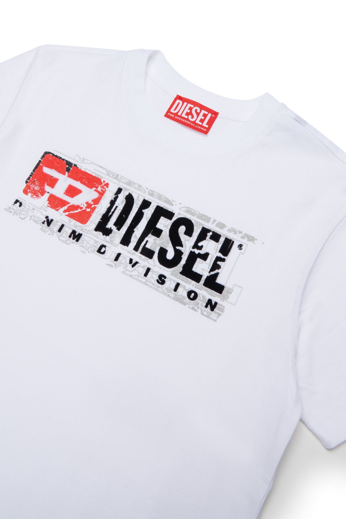 ロゴ入りTシャツ