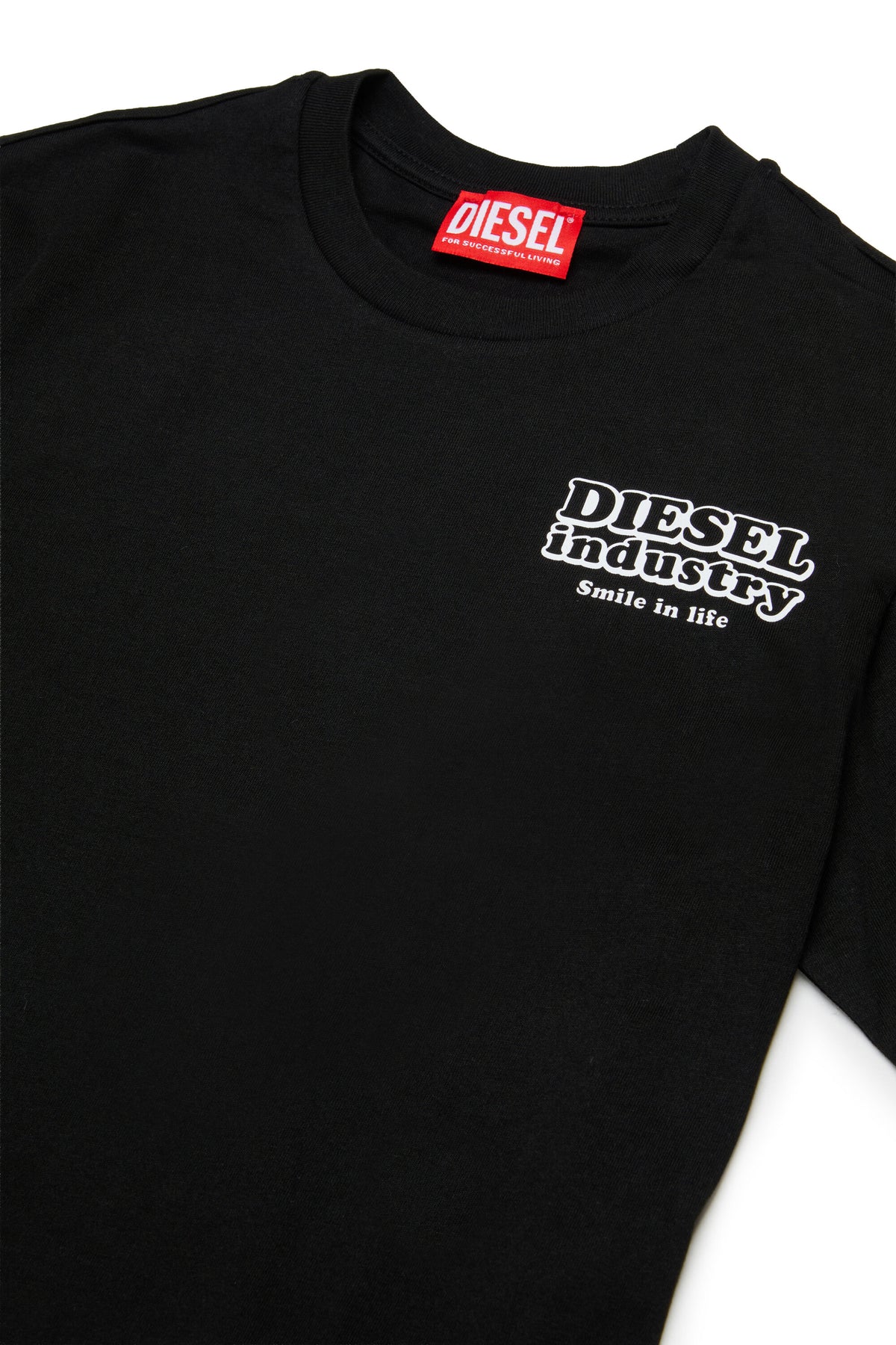 ロゴ入りTシャツ