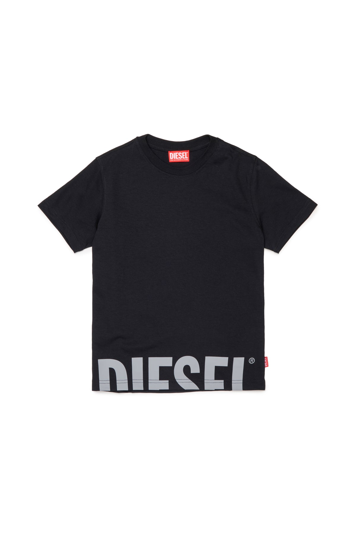 ロゴ入りTシャツ