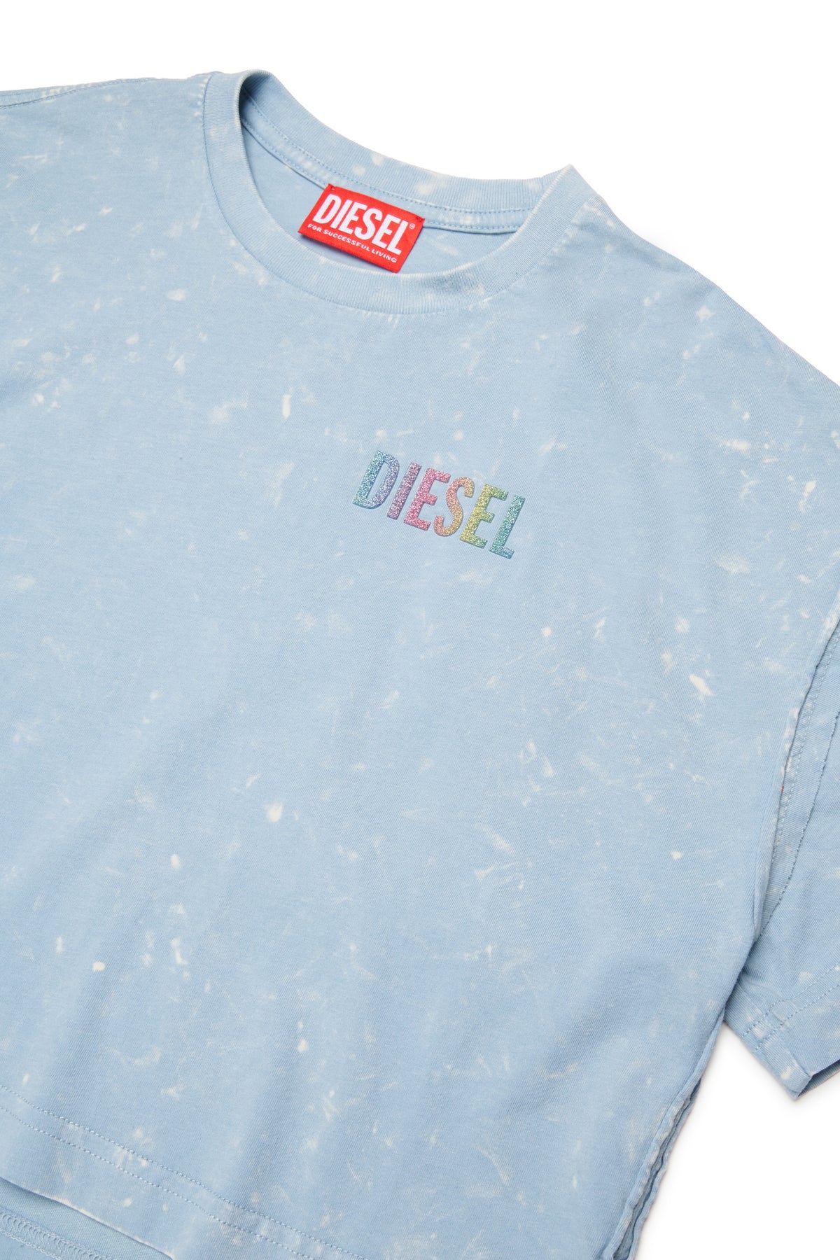 ロゴ入りTシャツ