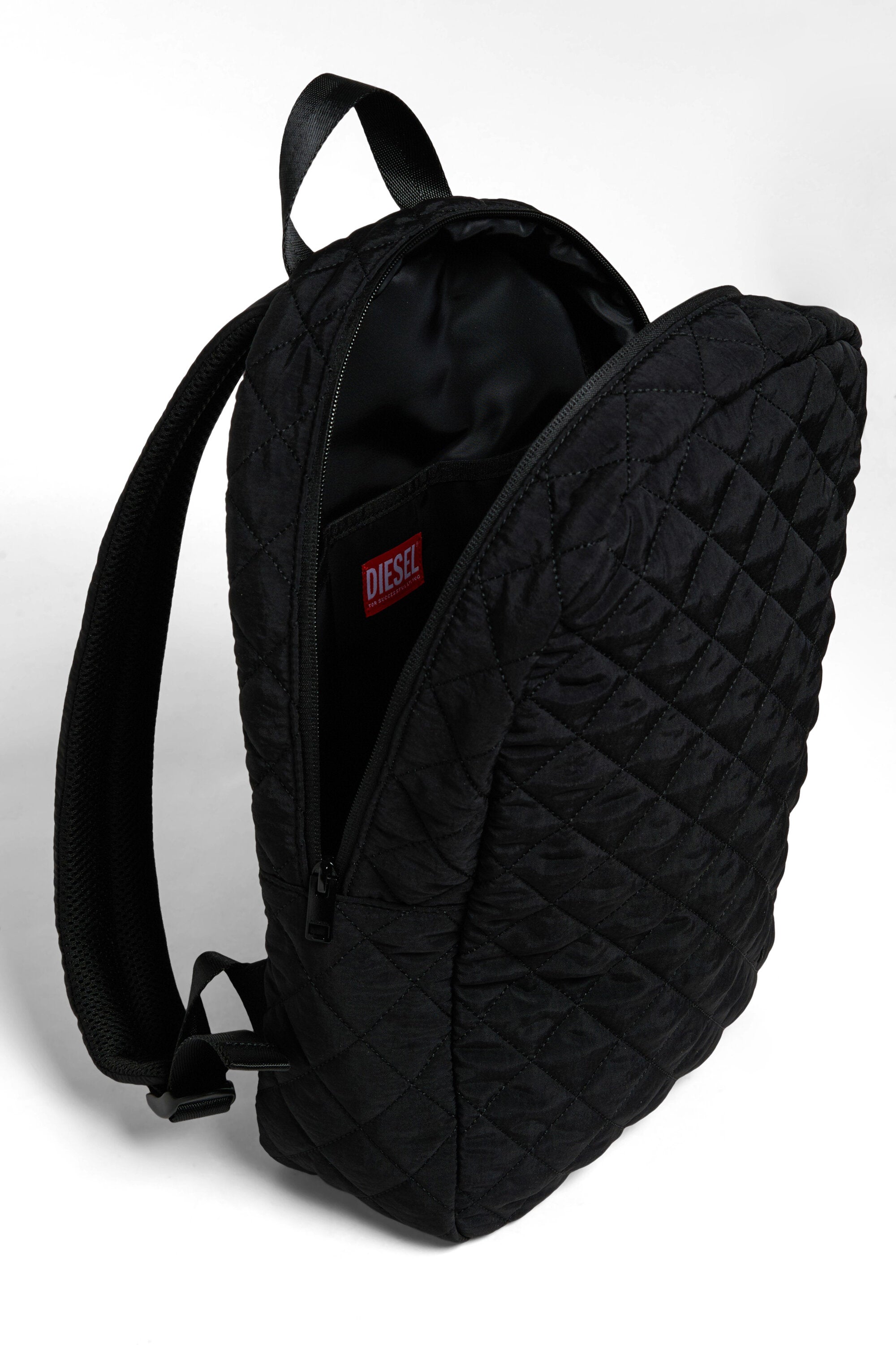 Quilted backpack with logo