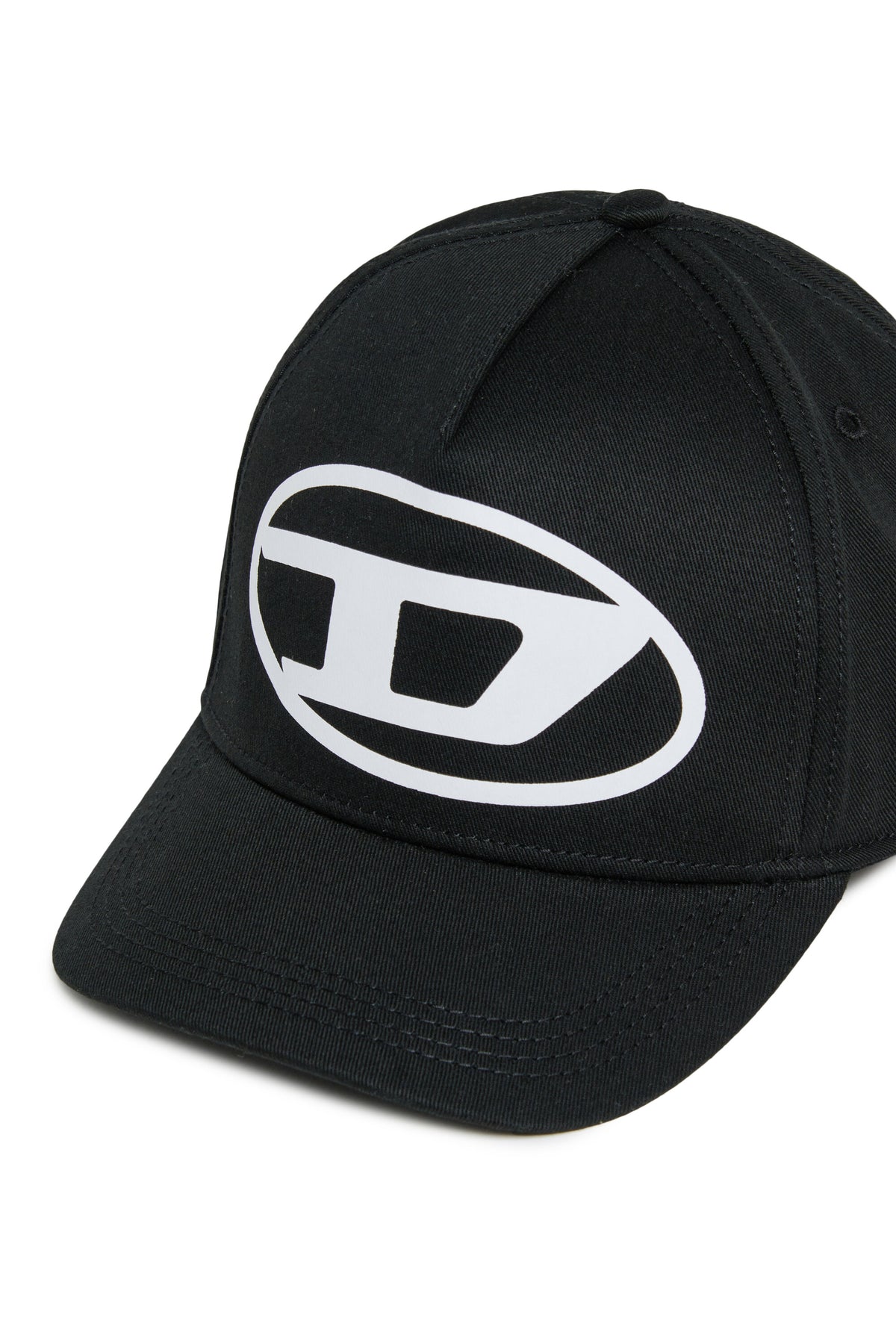 Baseball cap with logo