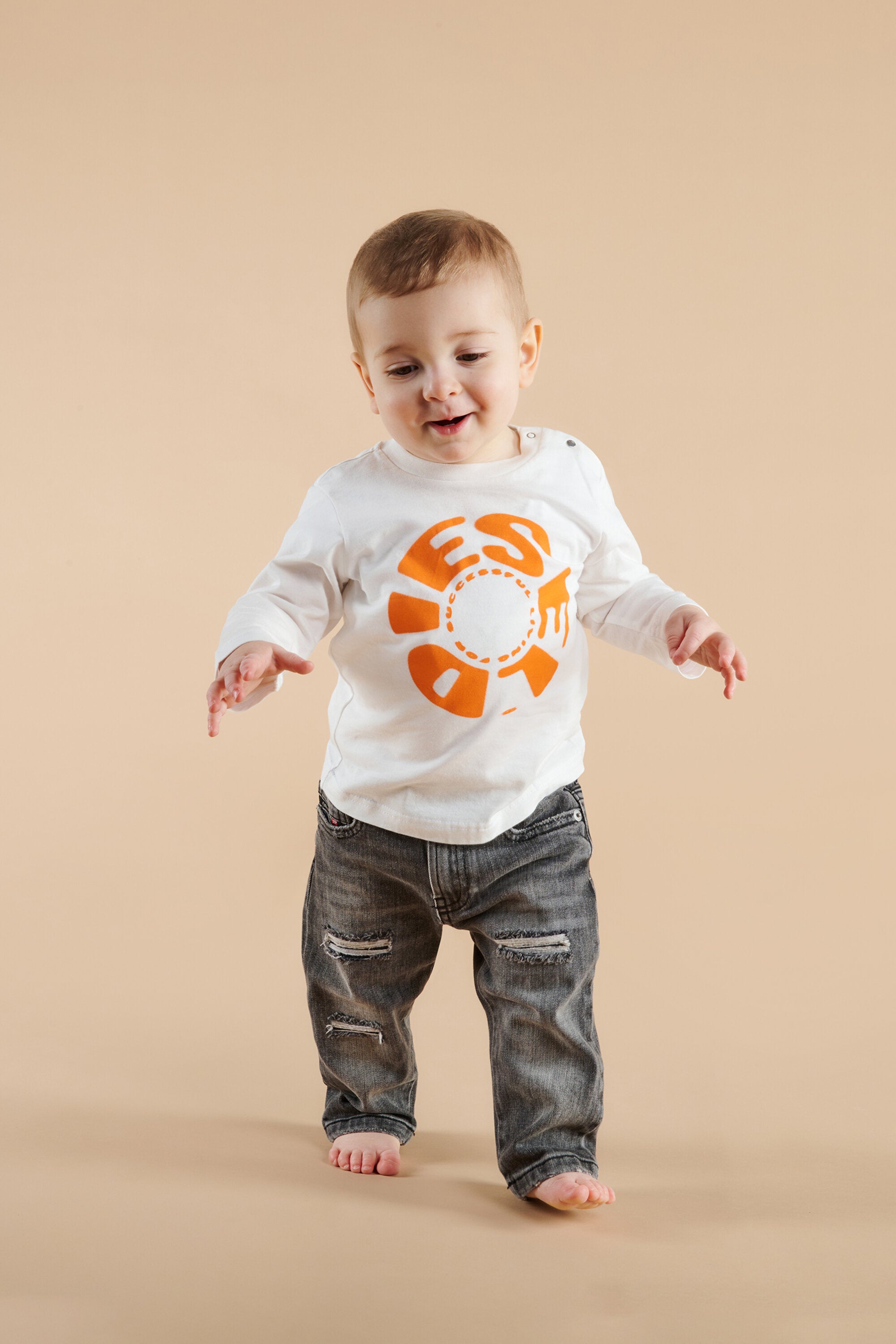 リップ入りダークグレーレギュラージーンズ - D-Jools-B