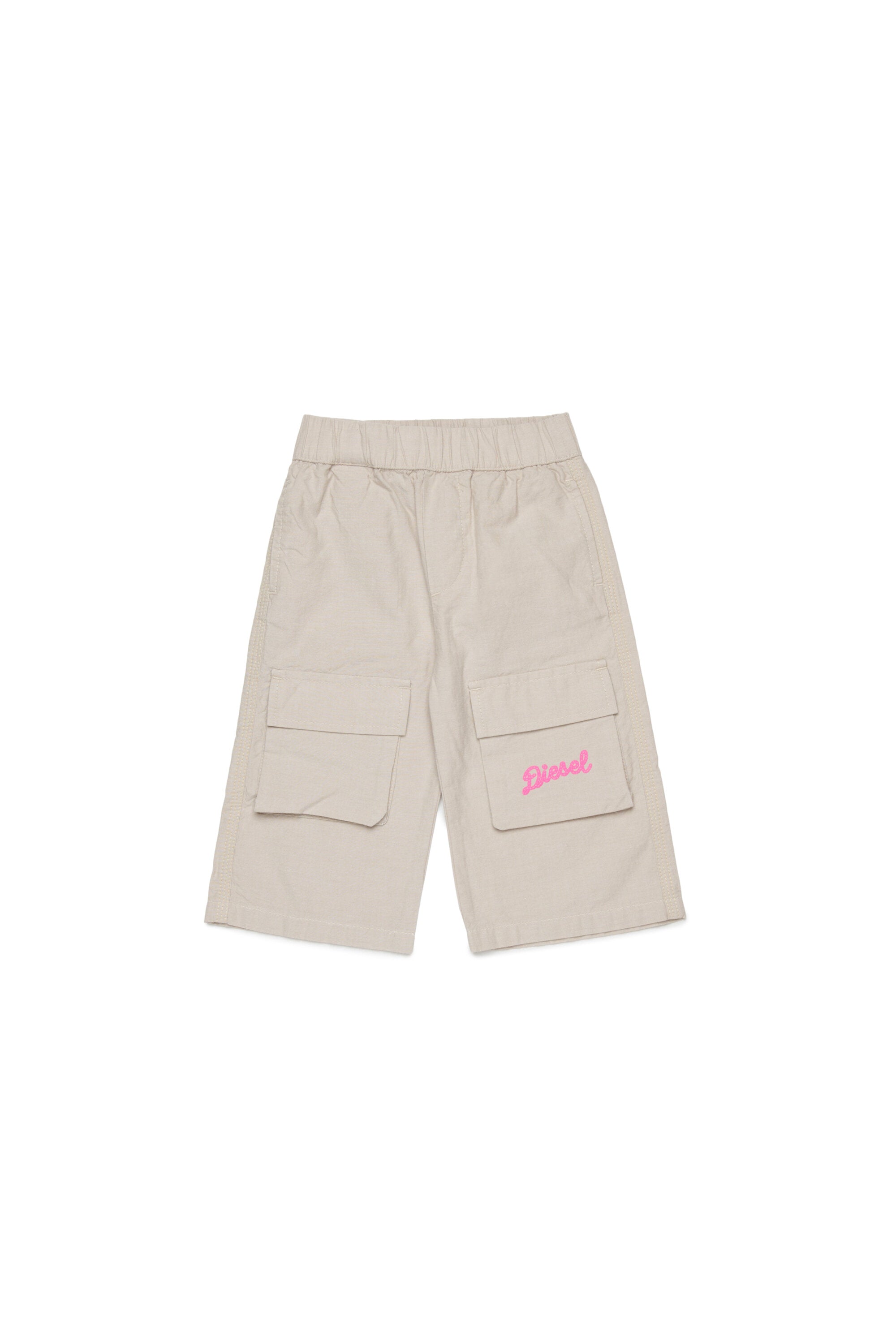 ロゴ入りカーゴパンツ