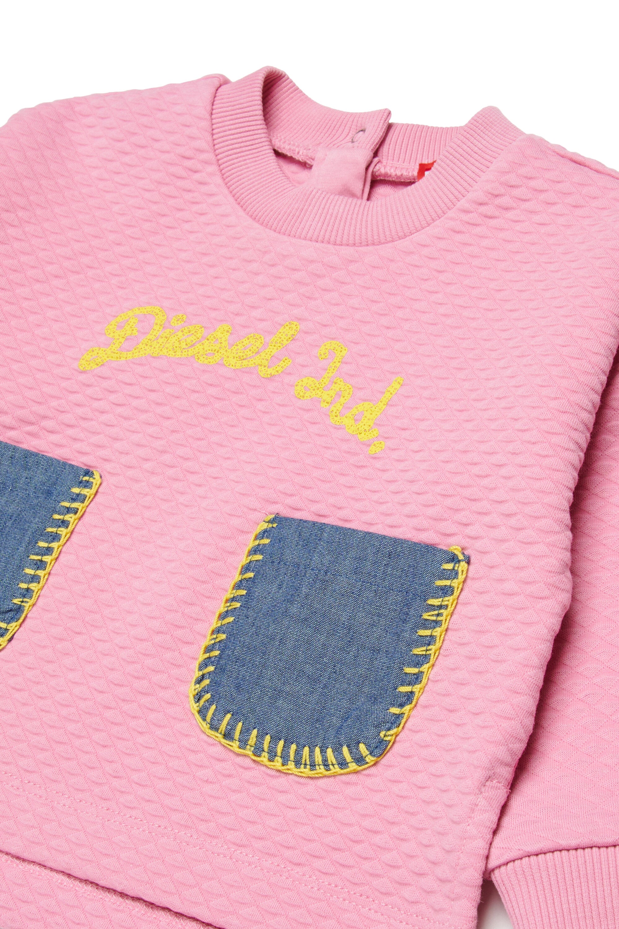 ロゴ入りクルーネックスウェット