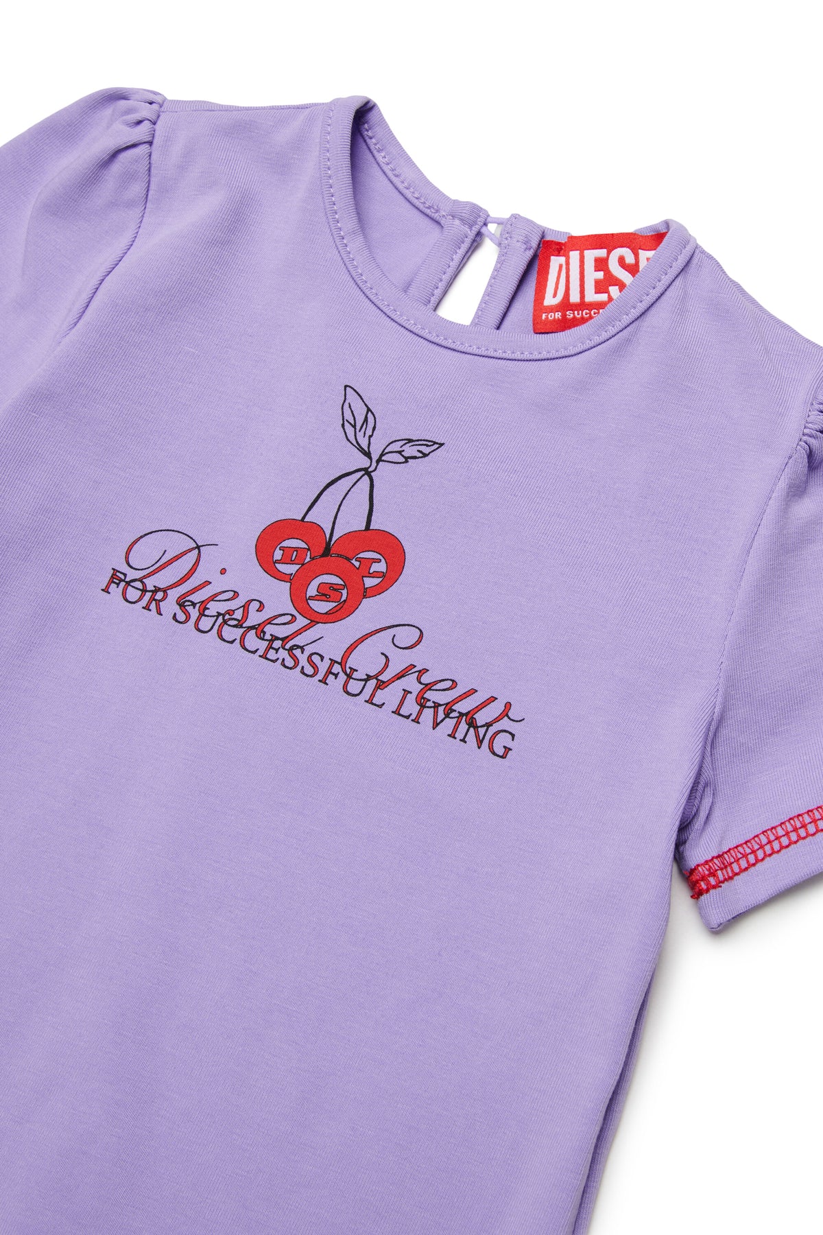 ロゴ入りTシャツ