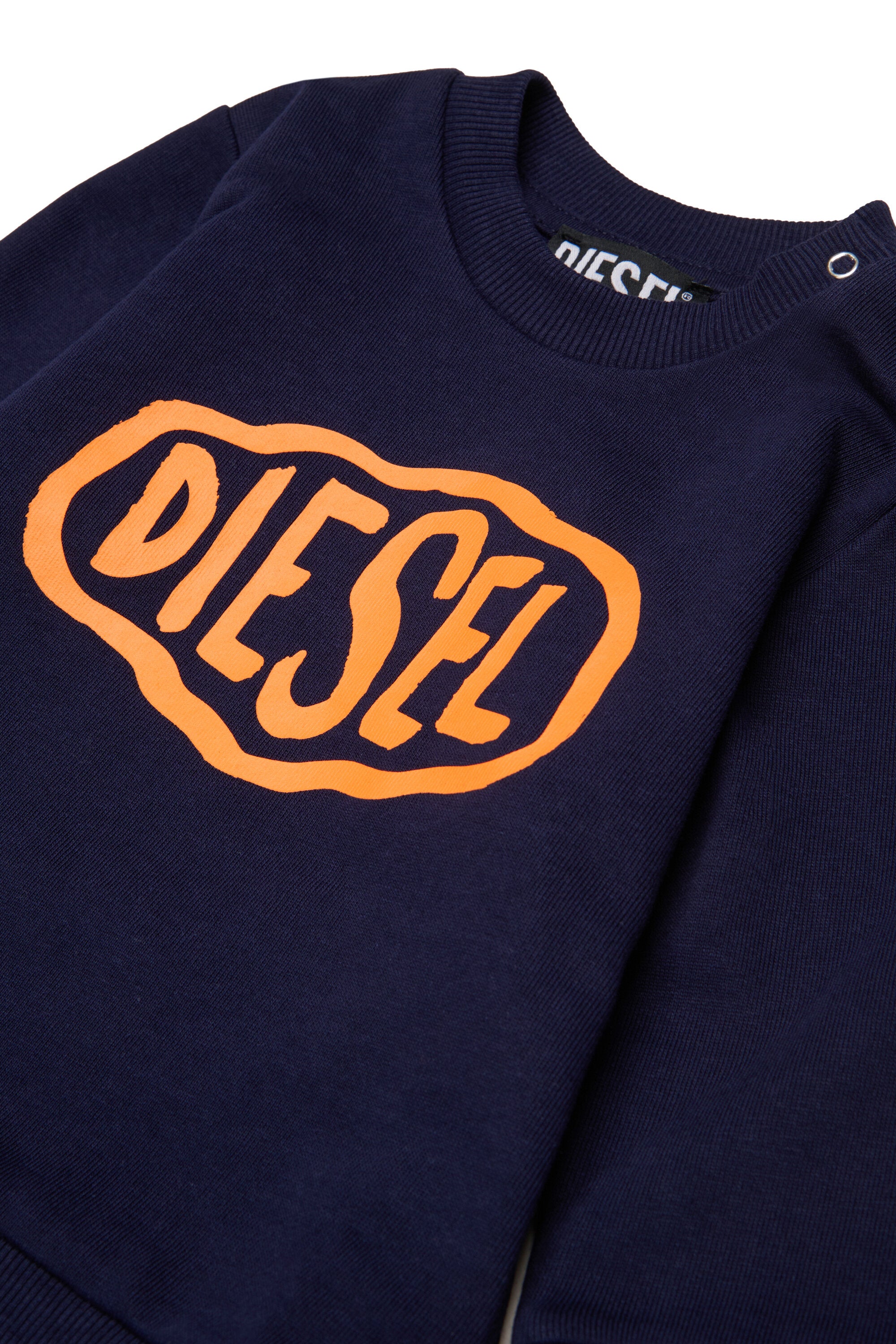 ロゴ入りジャージ