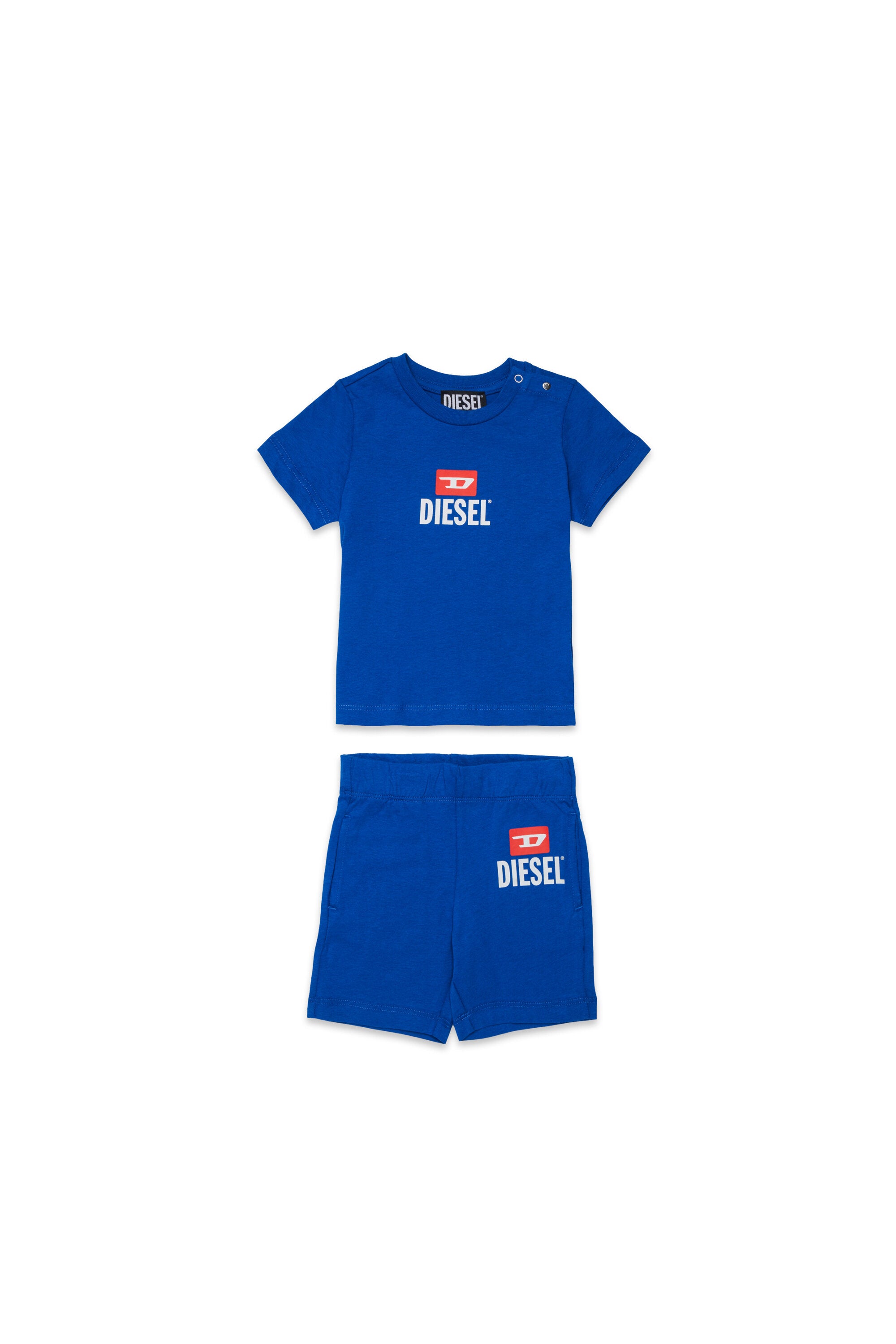 ロゴ入りジャンプスーツ