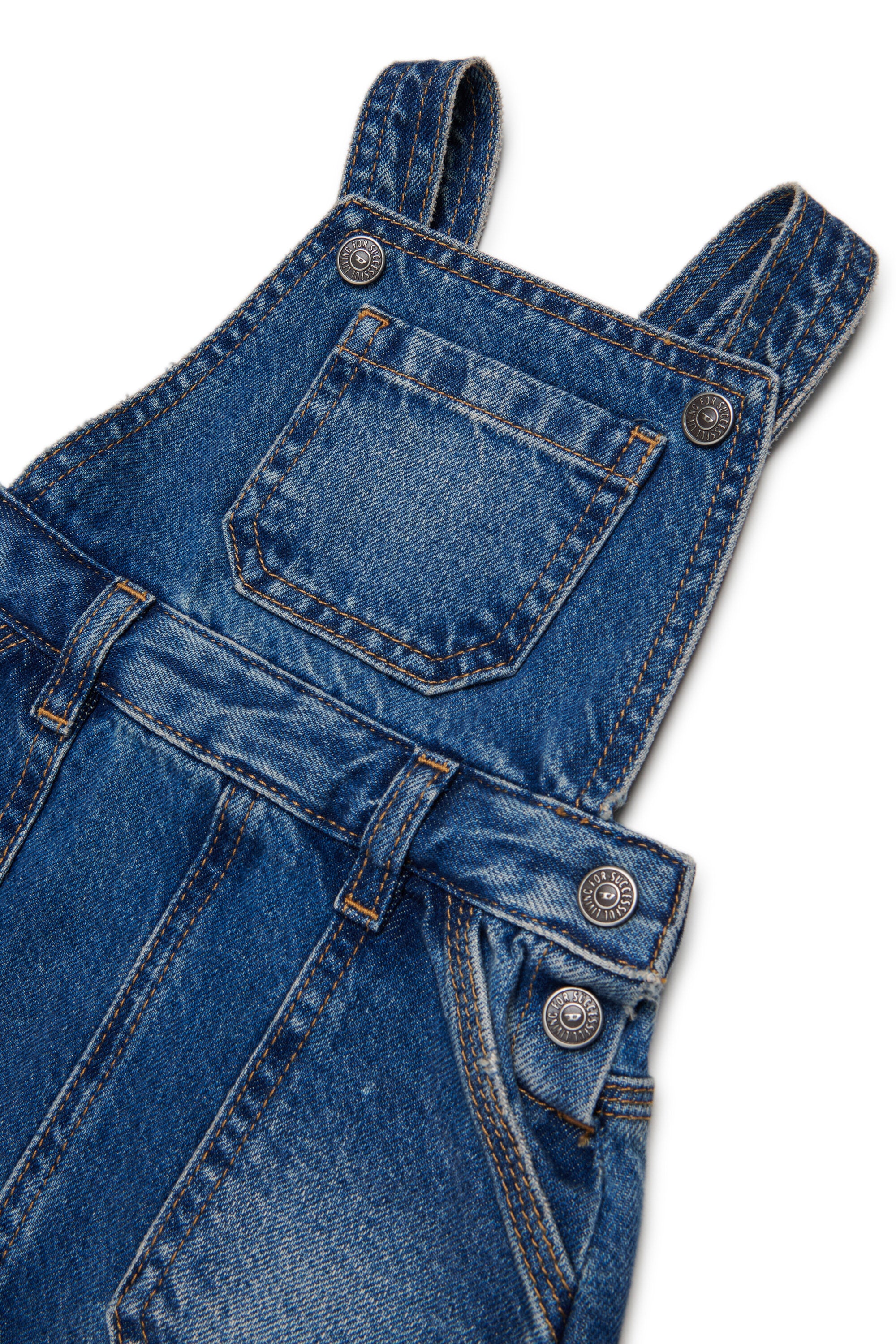Short denim overalls