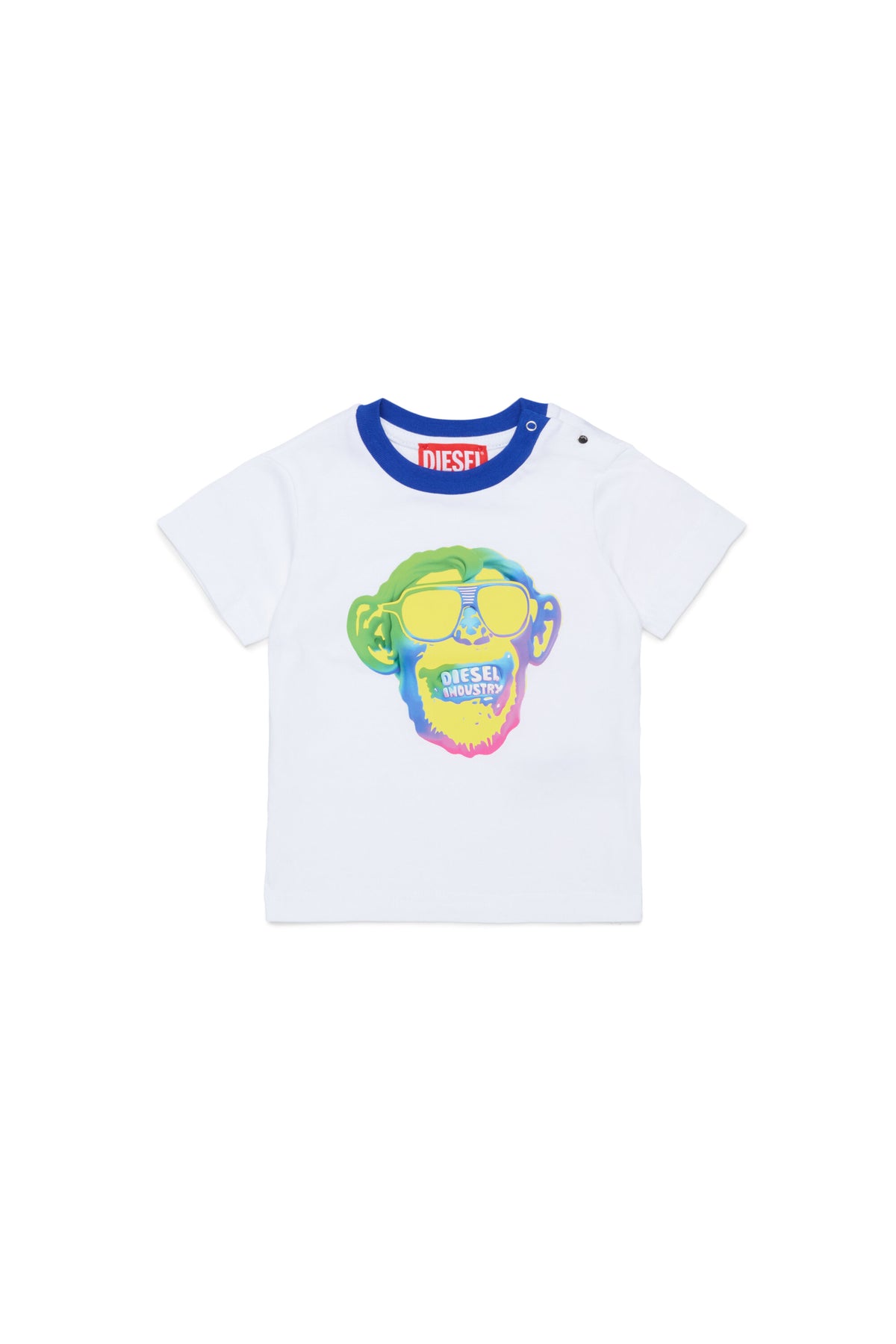 カラフルなプリント入りTシャツ