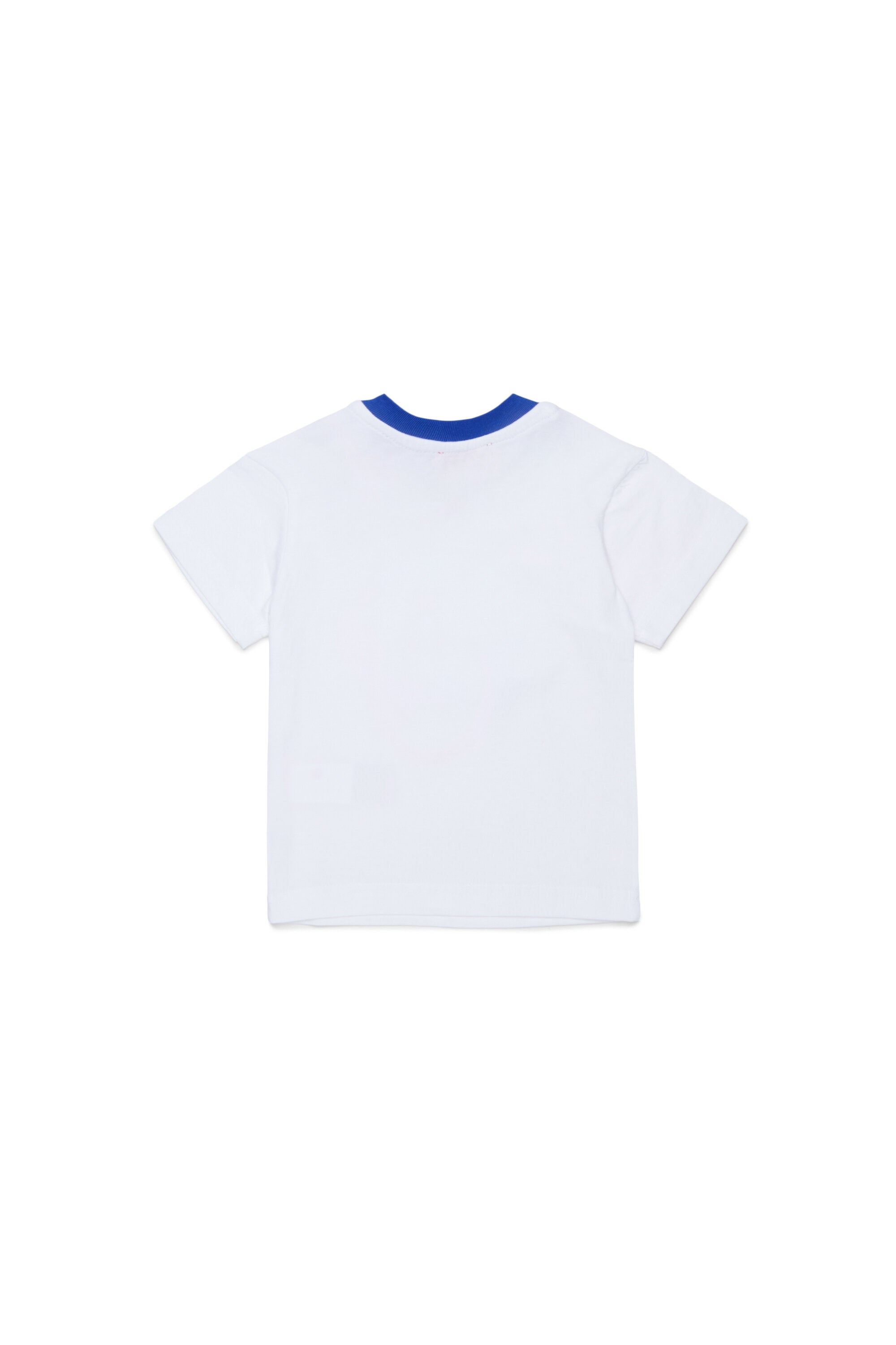カラフルなプリント入りTシャツ