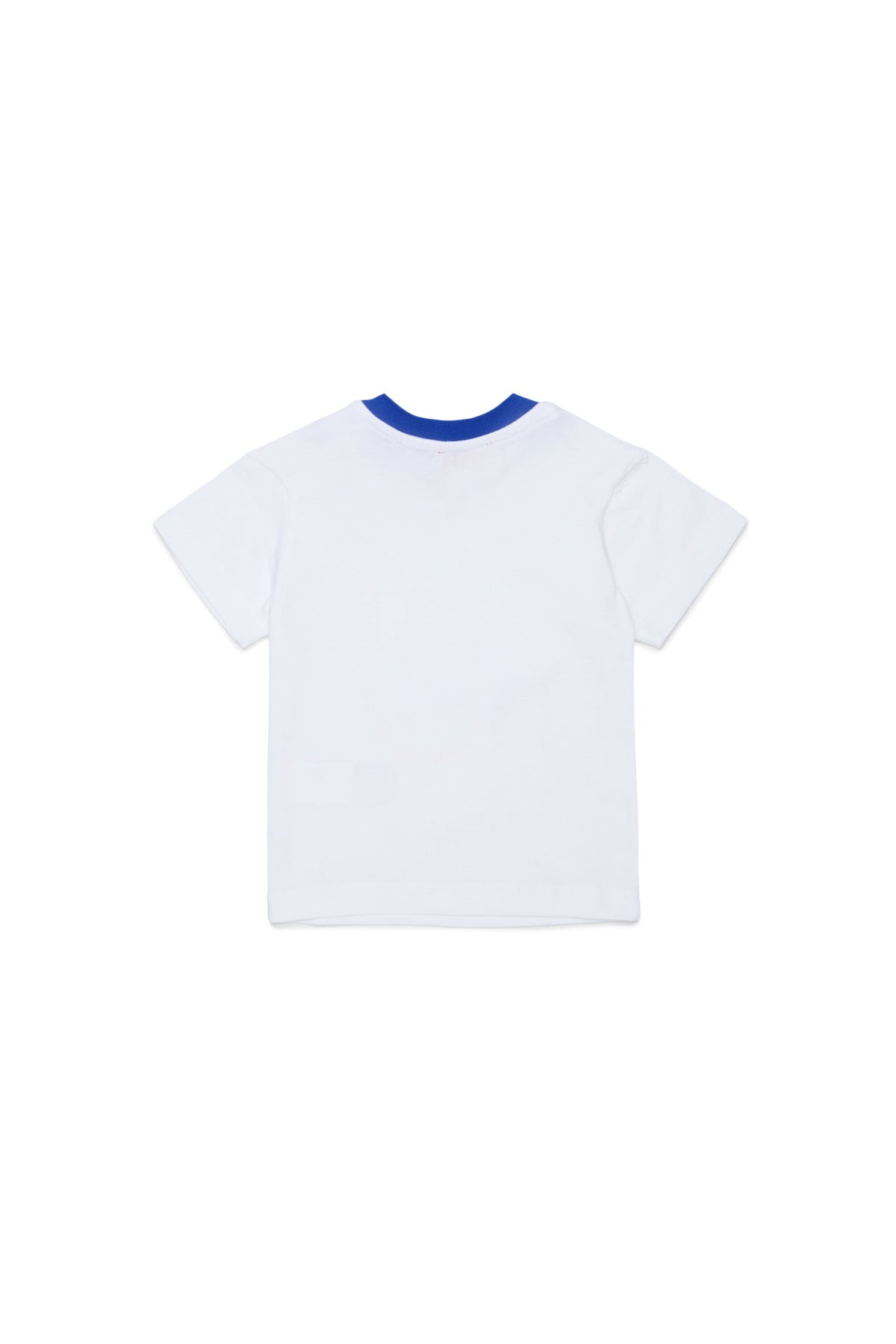 カラフルなプリント入りTシャツ