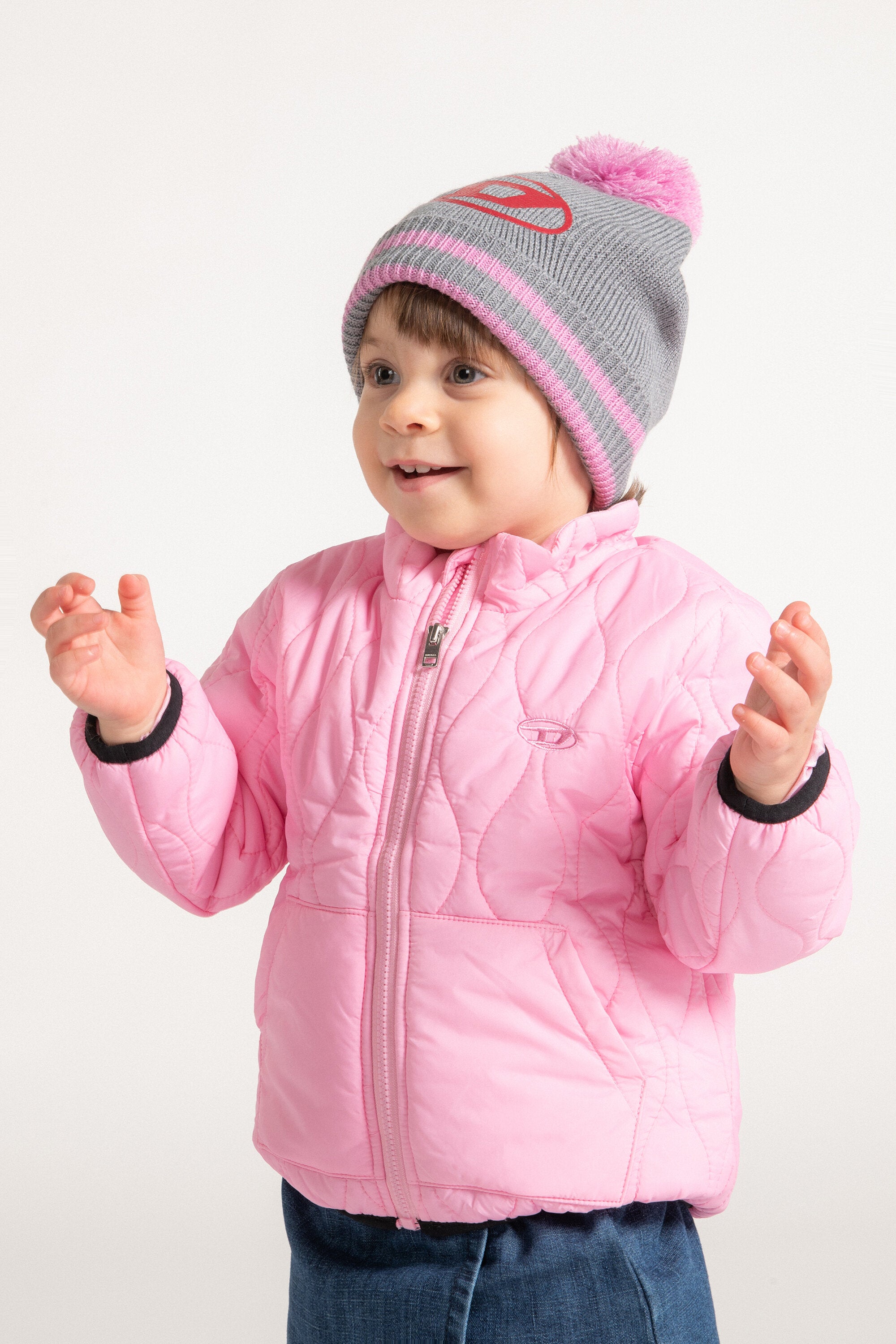 Pom-pom beanie with logo
