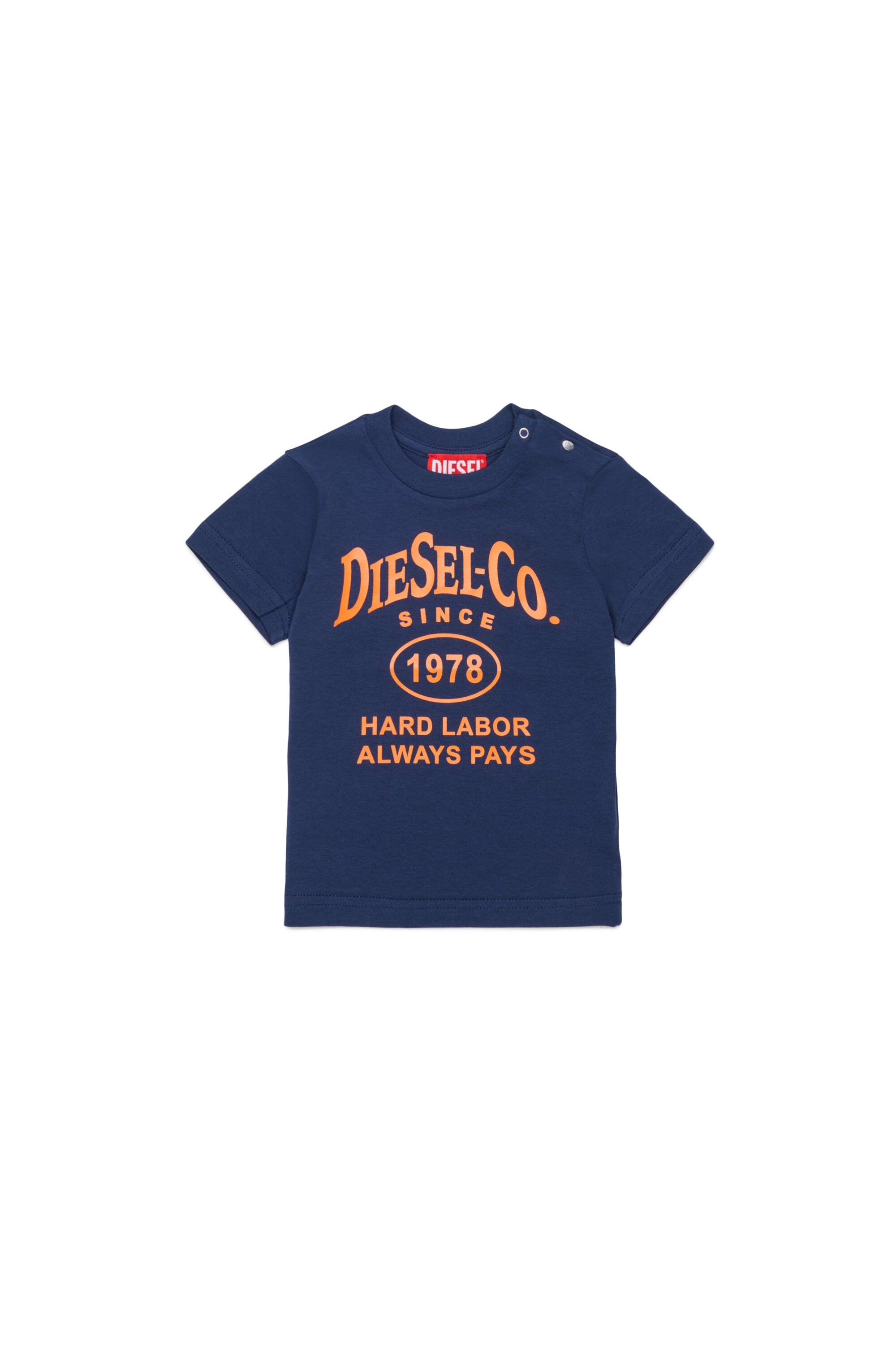 ロゴ入りTシャツ
